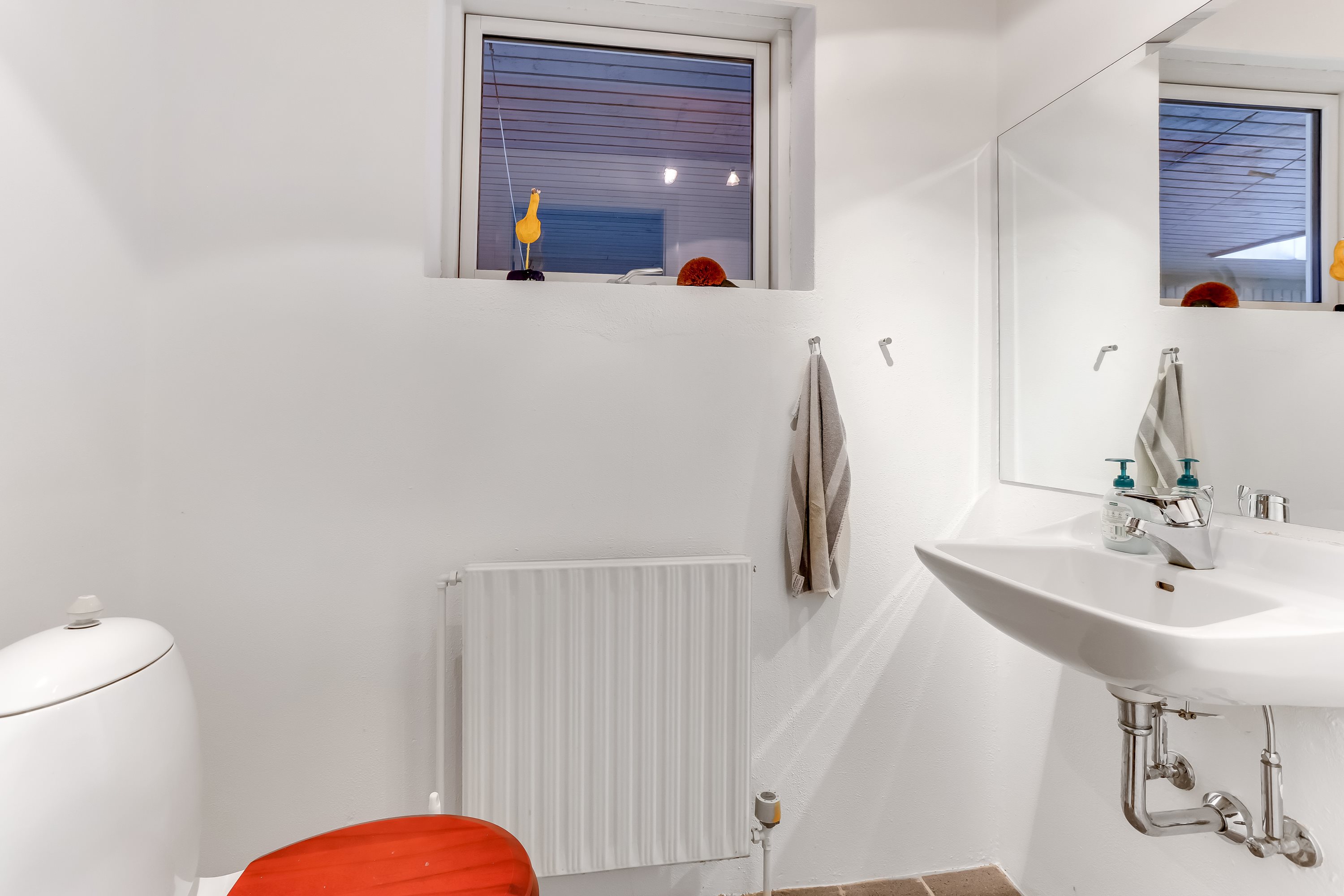 Fremhævet badeværelse billede i fuldskærmstilstand. Billede af Hørhøjvej 11, 8831 Løgstrup