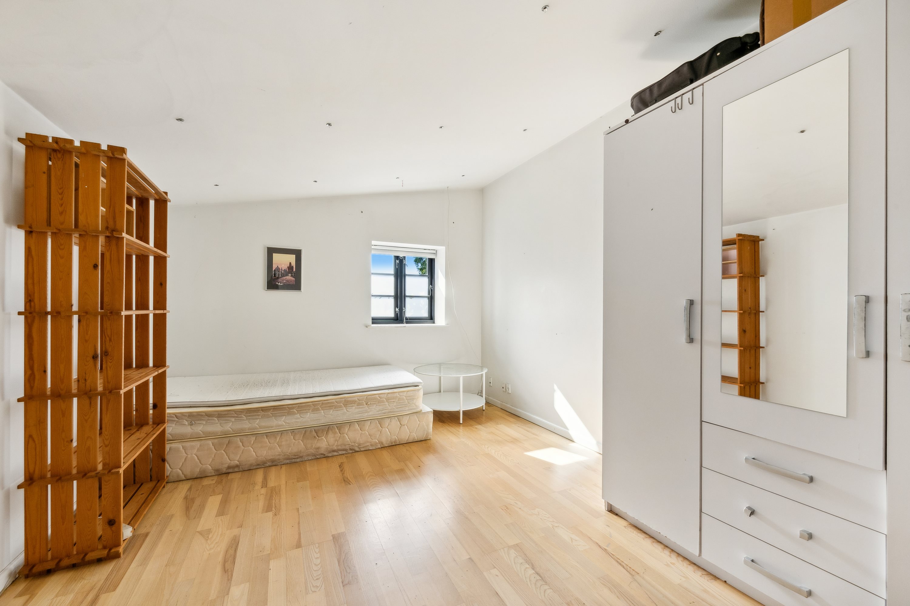 Fremhævet værelse billede i fuldskærmstilstand. Billede af Ishøj Bygade 51, 2635 Ishøj