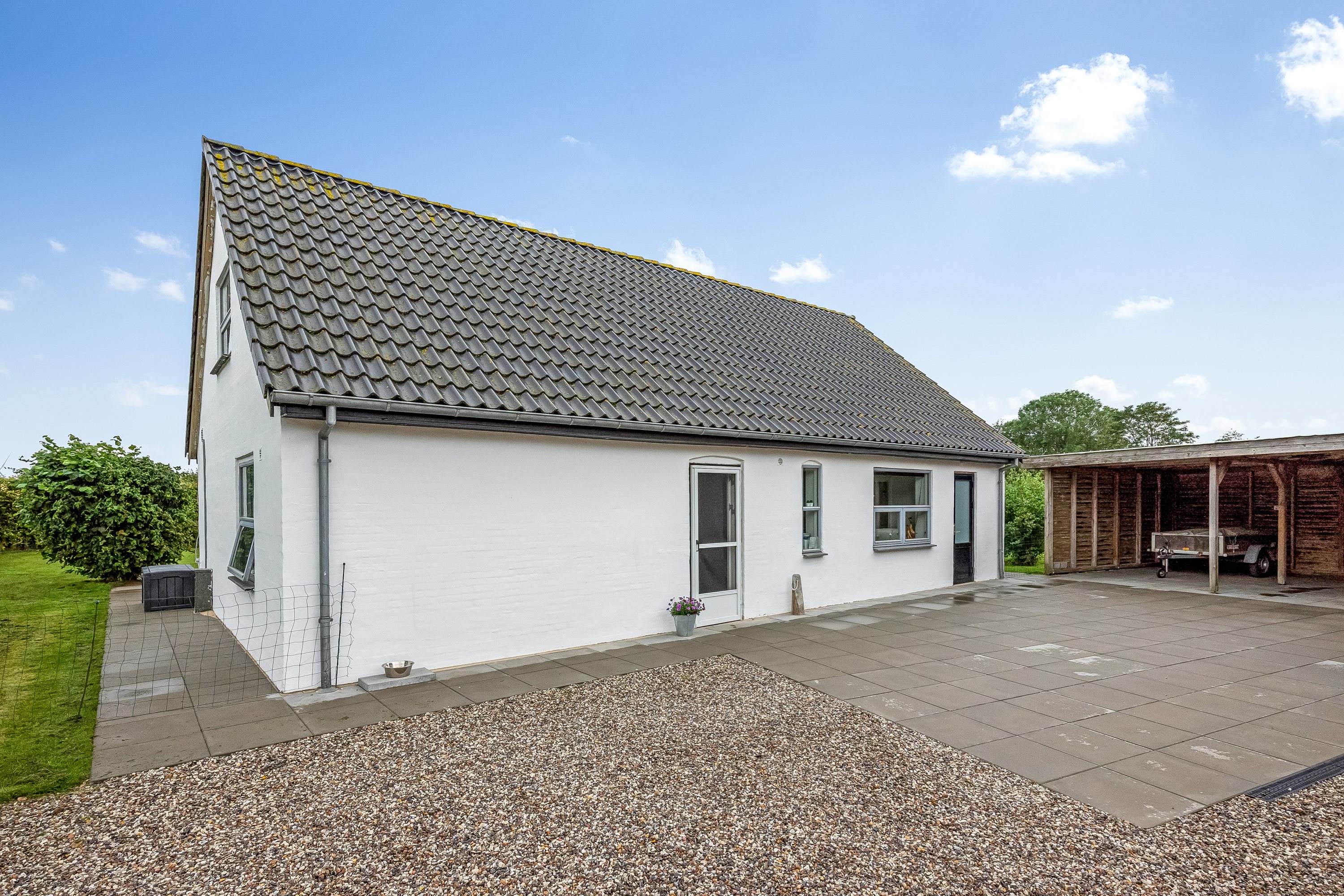 Fremhævet gårdsplads billede i fuldskærmstilstand. Billede af Nygårdsvej 22, 6940 Lem St