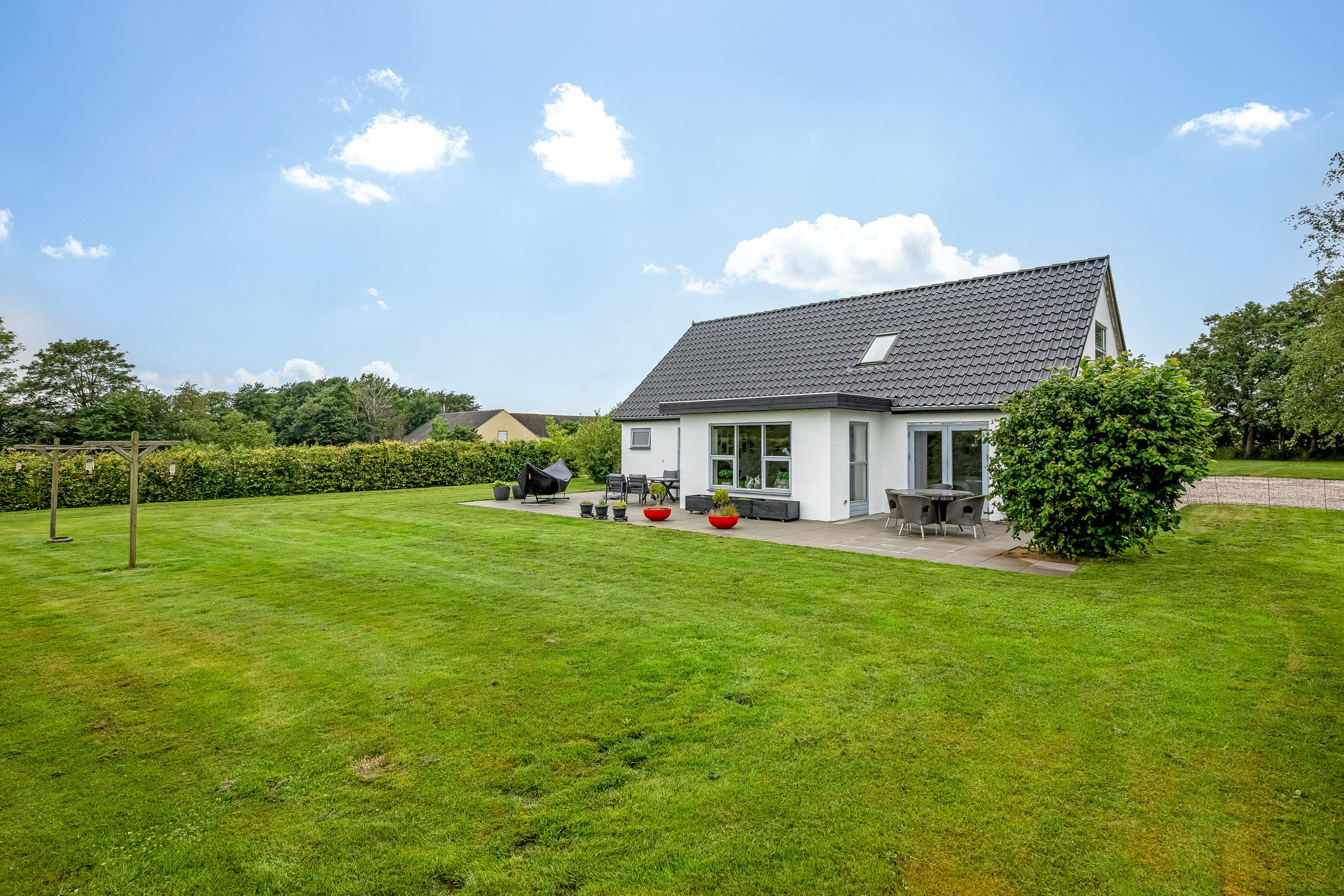 Fremhævet have billede i fuldskærmstilstand. Billede af Nygårdsvej 22, 6940 Lem St