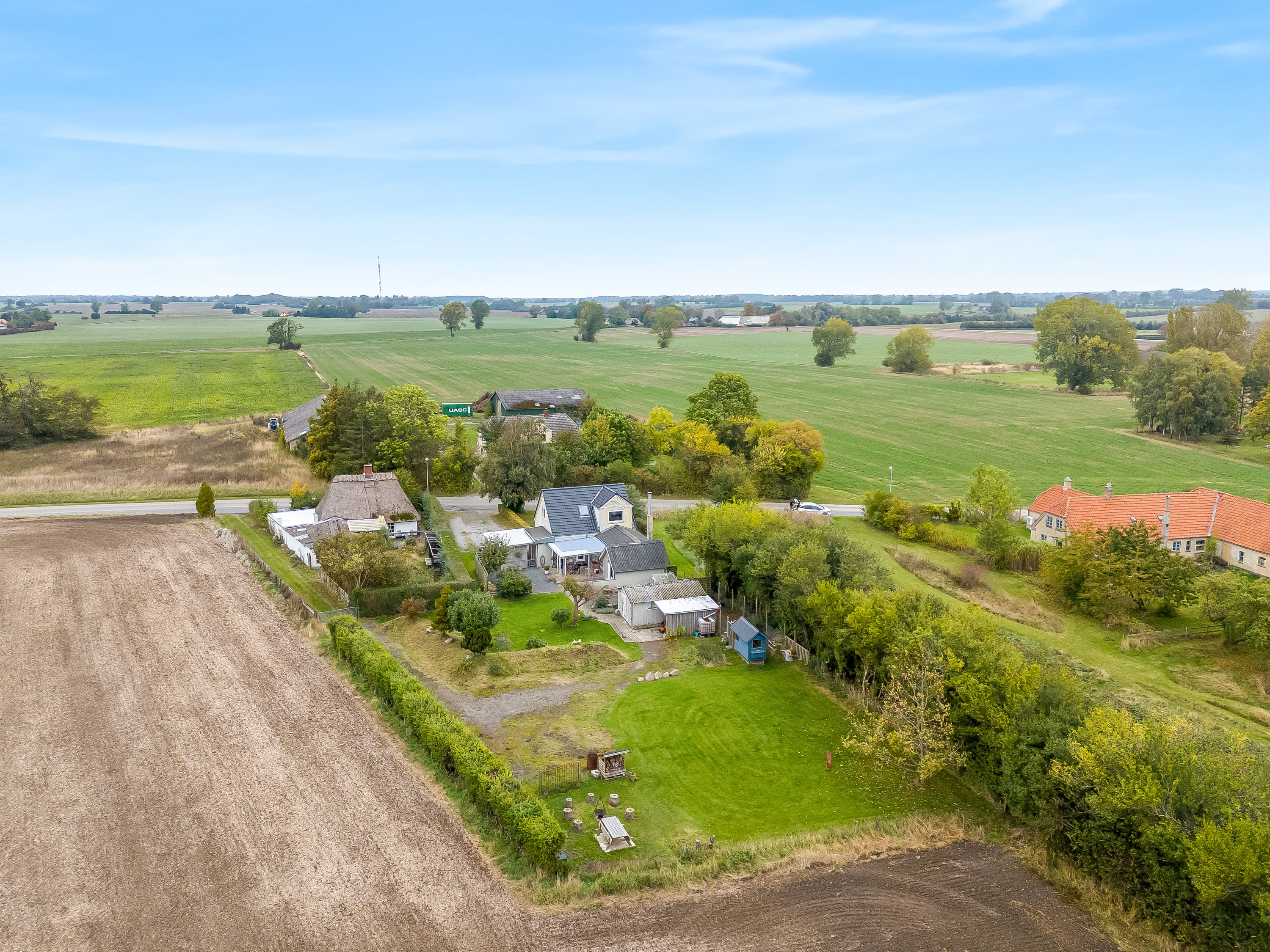 Fremhævet luftfoto billede i fuldskærmstilstand. Billede af Østersøvej 12, 4872 Idestrup