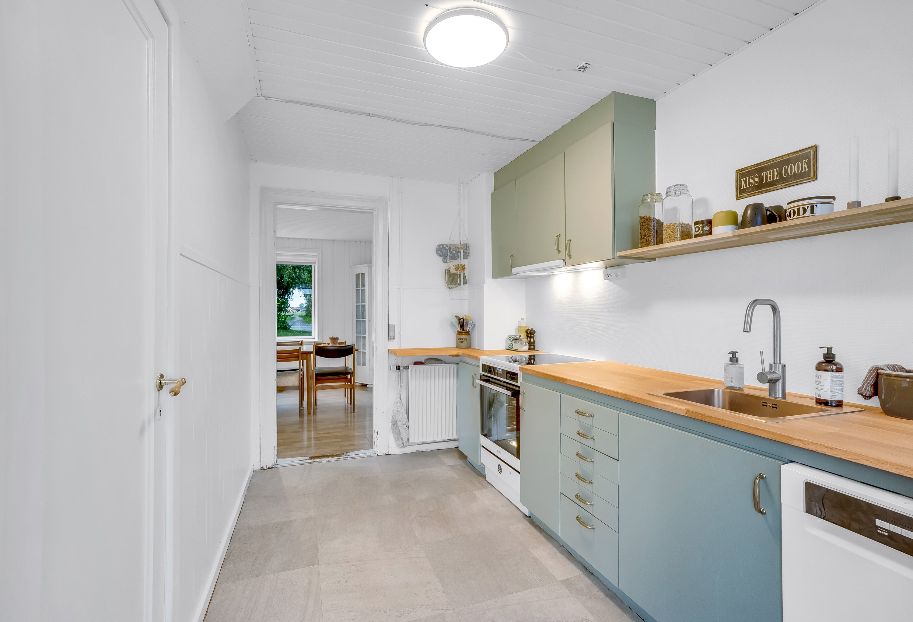 Fremhævet køkken billede i fuldskærmstilstand. Billede af Østersøvej 12, 4872 Idestrup