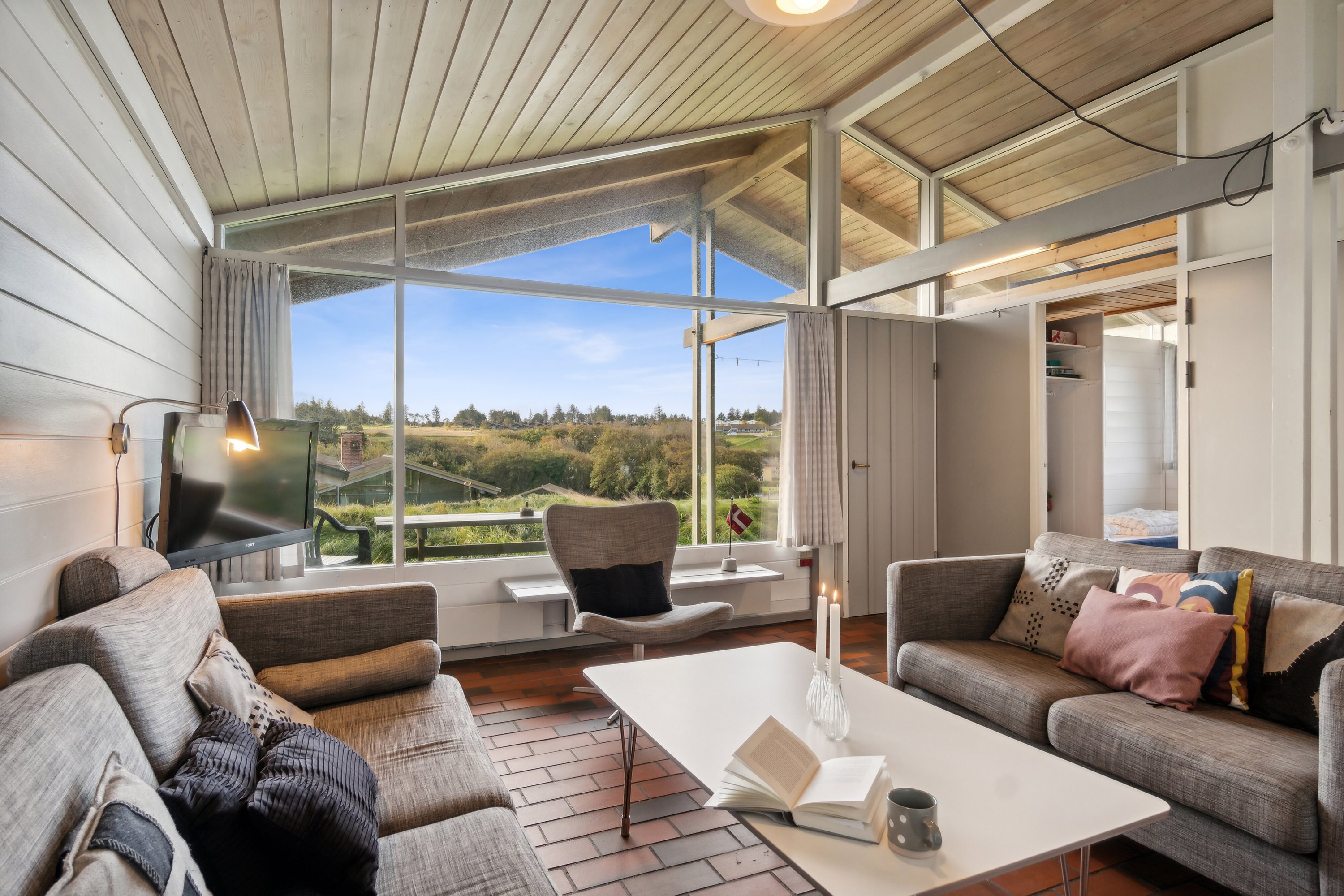 Miniaturebillede 2: stue. Billede af Solskinsvej 58, Vigsø, 7730 Hanstholm