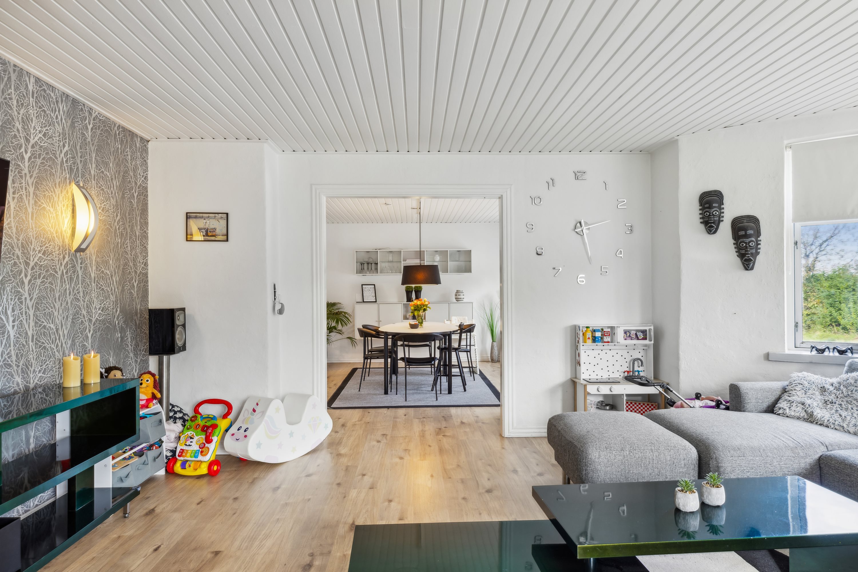 Fremhævet stue billede i fuldskærmstilstand. Billede af Stubbækvej 2, Sønder-Hostrup, 6200 Aabenraa