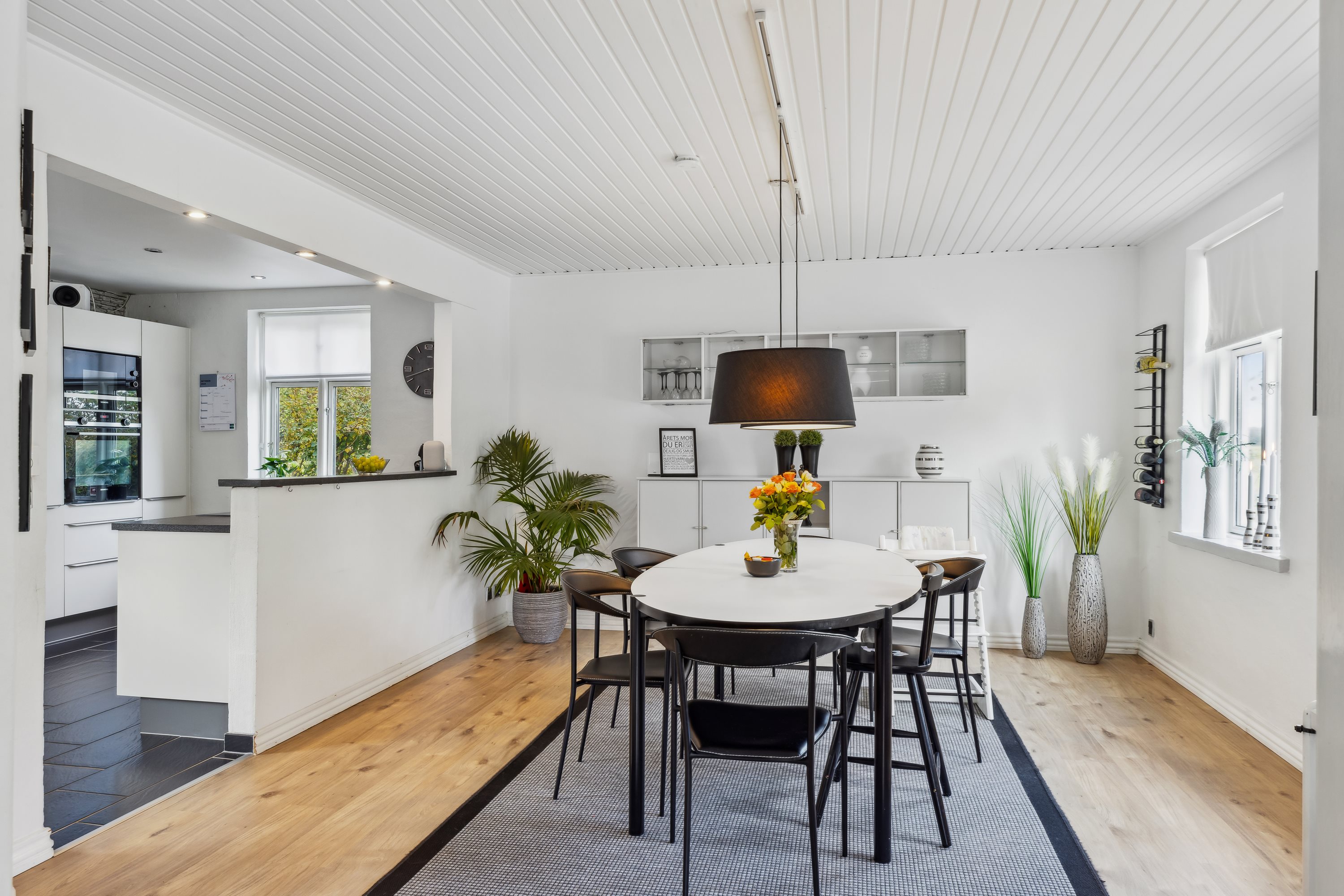 Fremhævet stue billede i fuldskærmstilstand. Billede af Stubbækvej 2, Sønder-Hostrup, 6200 Aabenraa