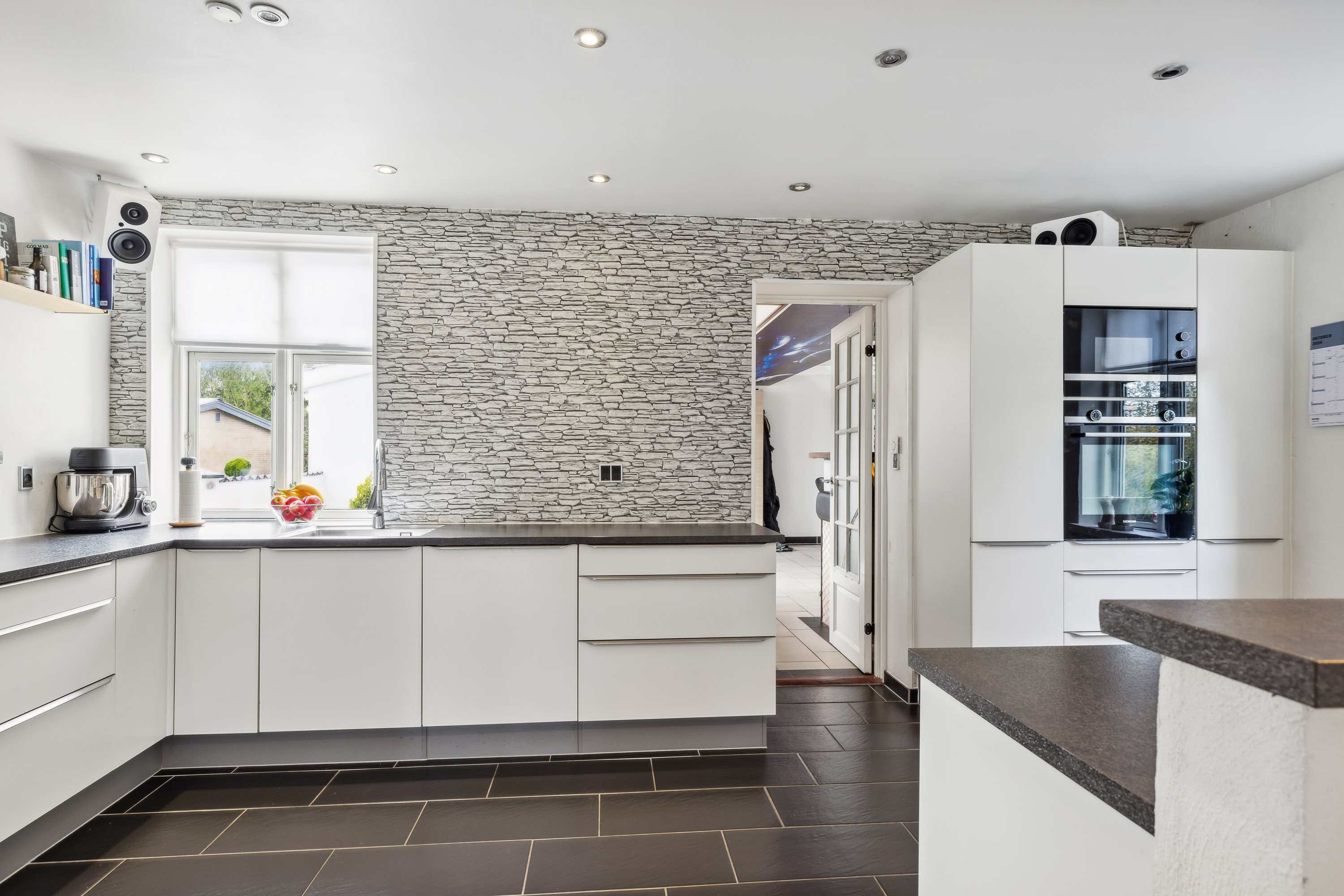 Fremhævet køkken billede i fuldskærmstilstand. Billede af Stubbækvej 2, Sønder-Hostrup, 6200 Aabenraa