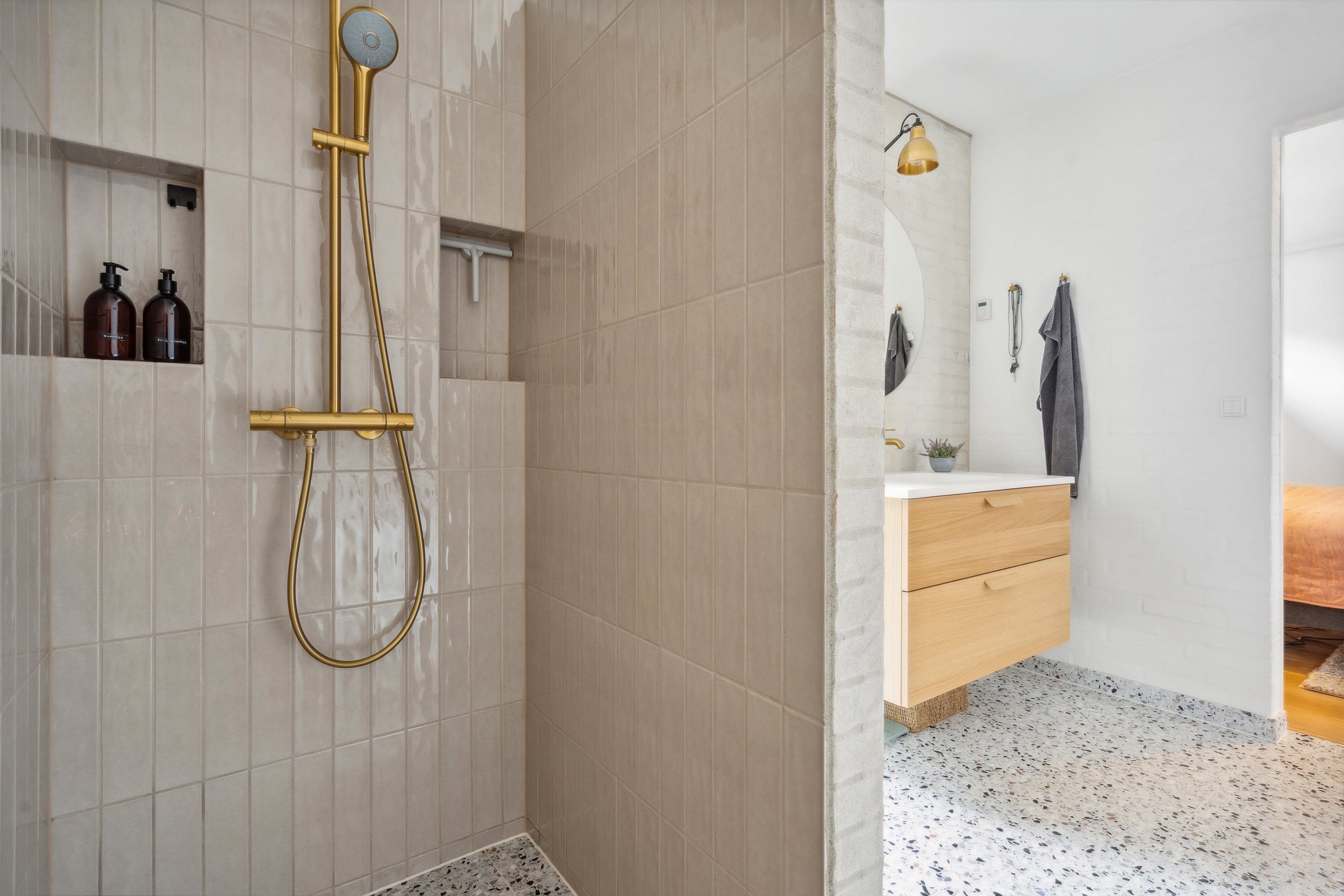 Fremhævet badeværelse billede i fuldskærmstilstand. Billede af Biegårds Alle 32, 8700 Horsens