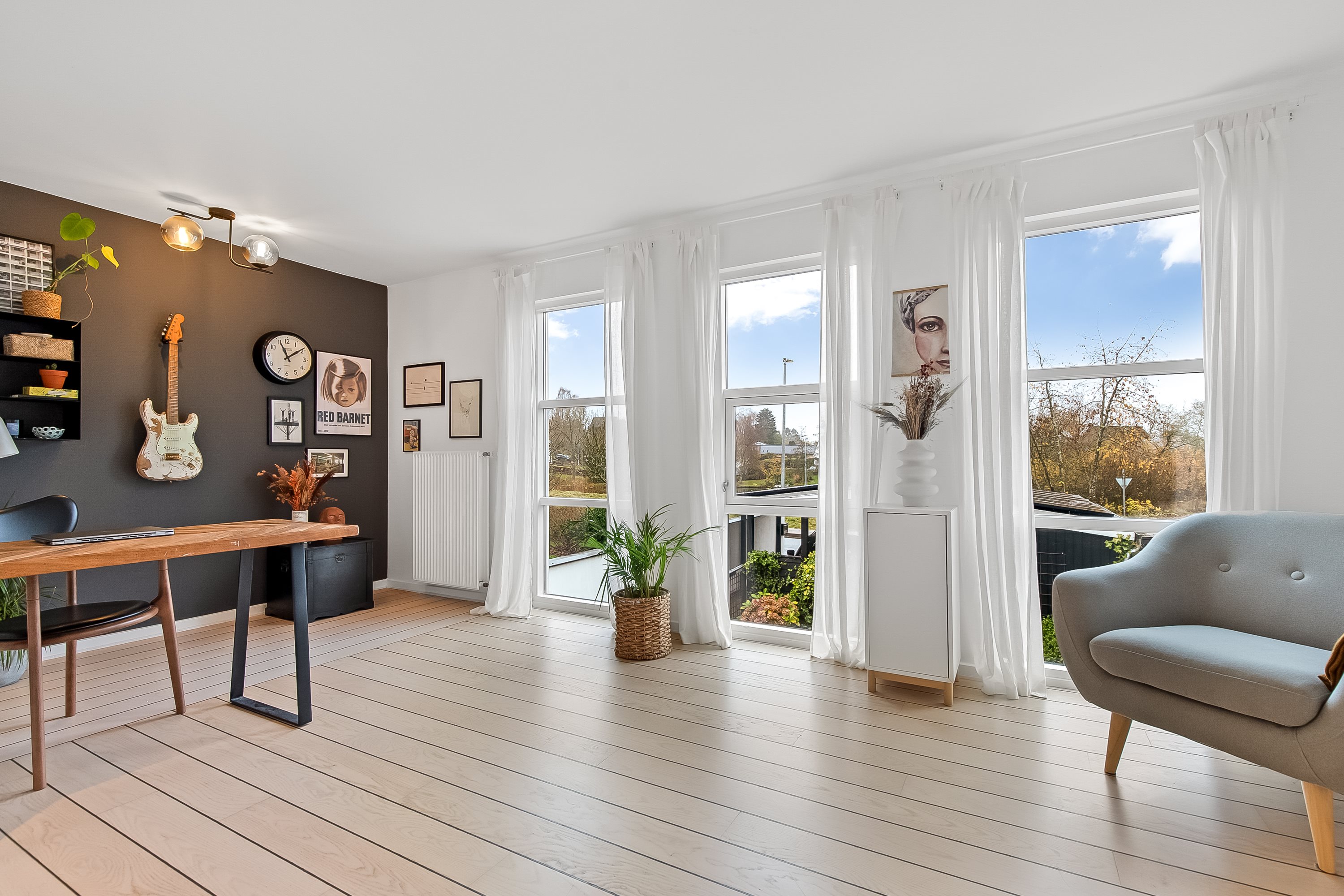 Fremhævet stue billede i fuldskærmstilstand. Billede af Søvej 7, 7100 Vejle