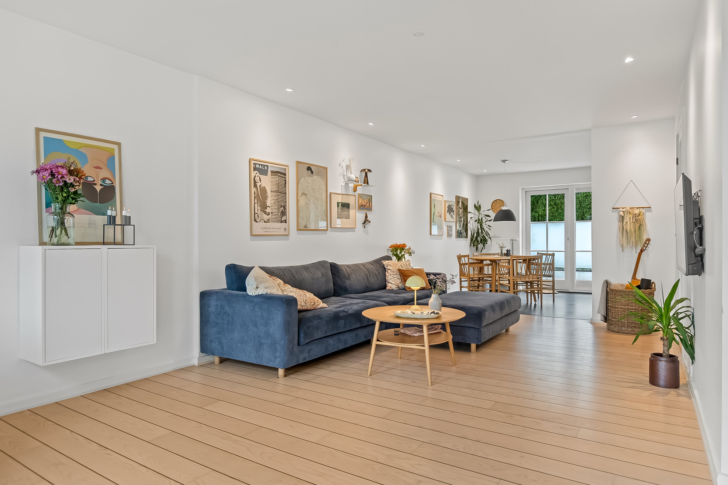 Fremhævet stue billede i fuldskærmstilstand. Billede af Søvej 7, 7100 Vejle