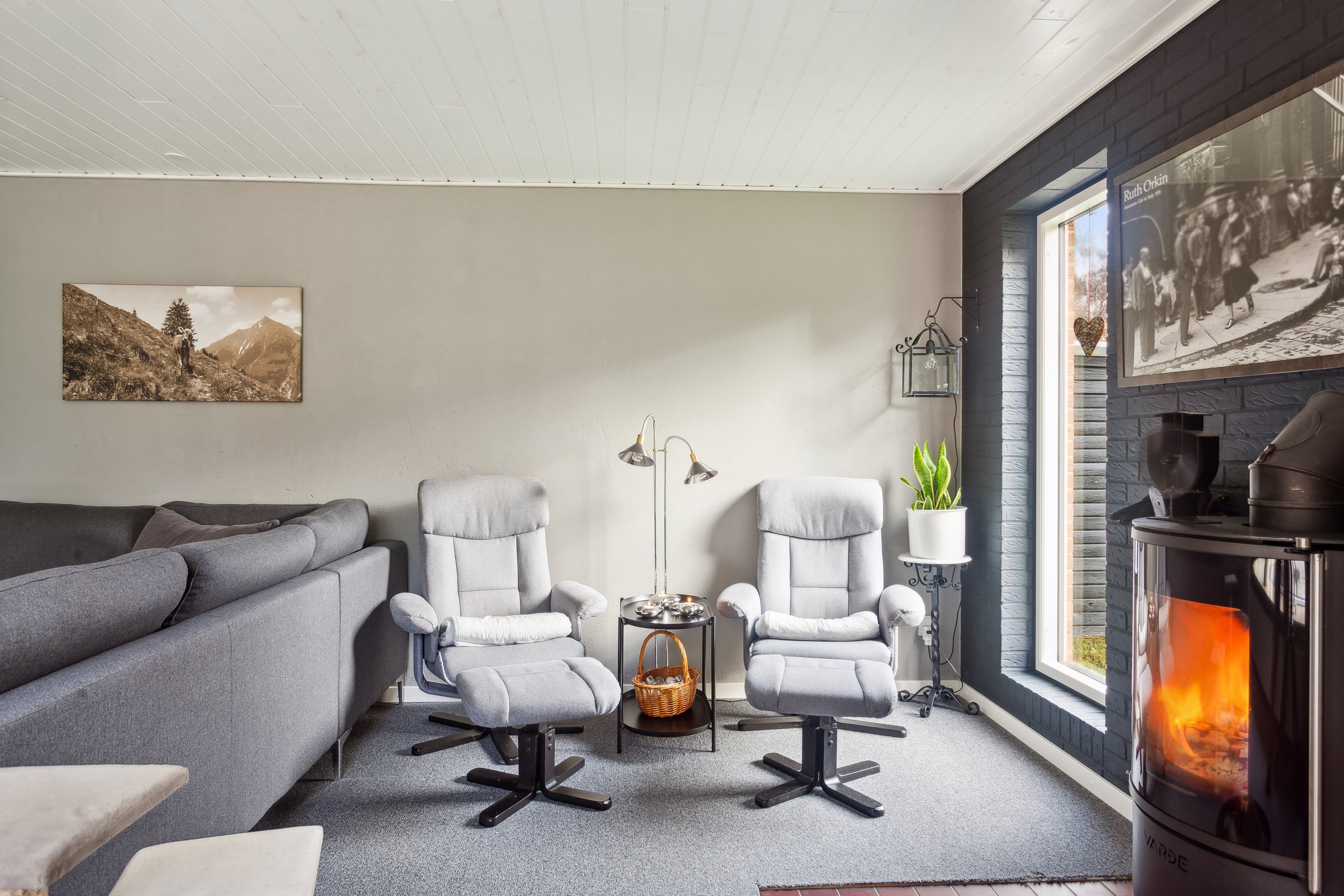 Fremhævet stue billede i fuldskærmstilstand. Billede af Danzigmannvej 2A, Østerby, 9940 Læsø