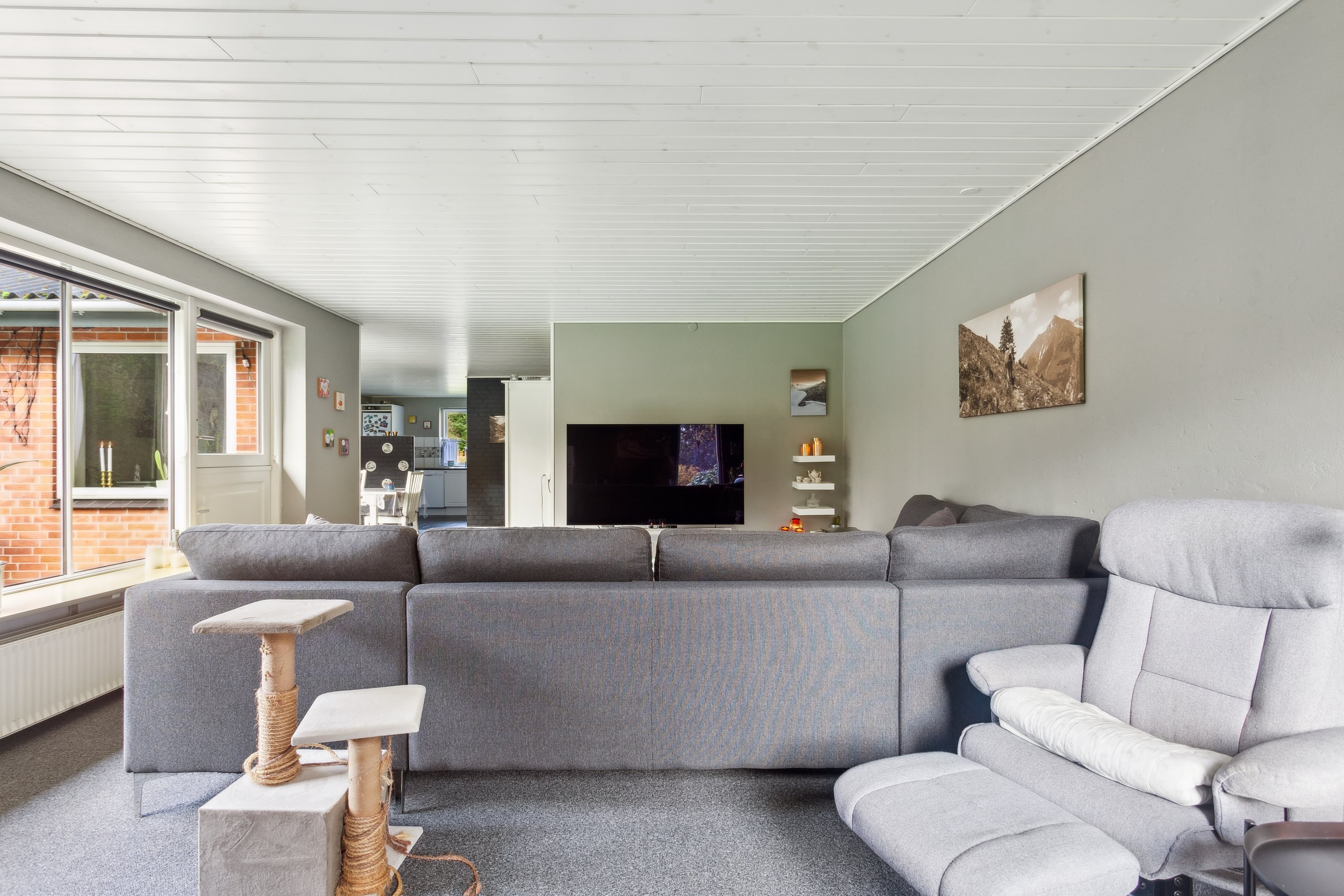 Fremhævet stue billede i fuldskærmstilstand. Billede af Danzigmannvej 2A, Østerby, 9940 Læsø