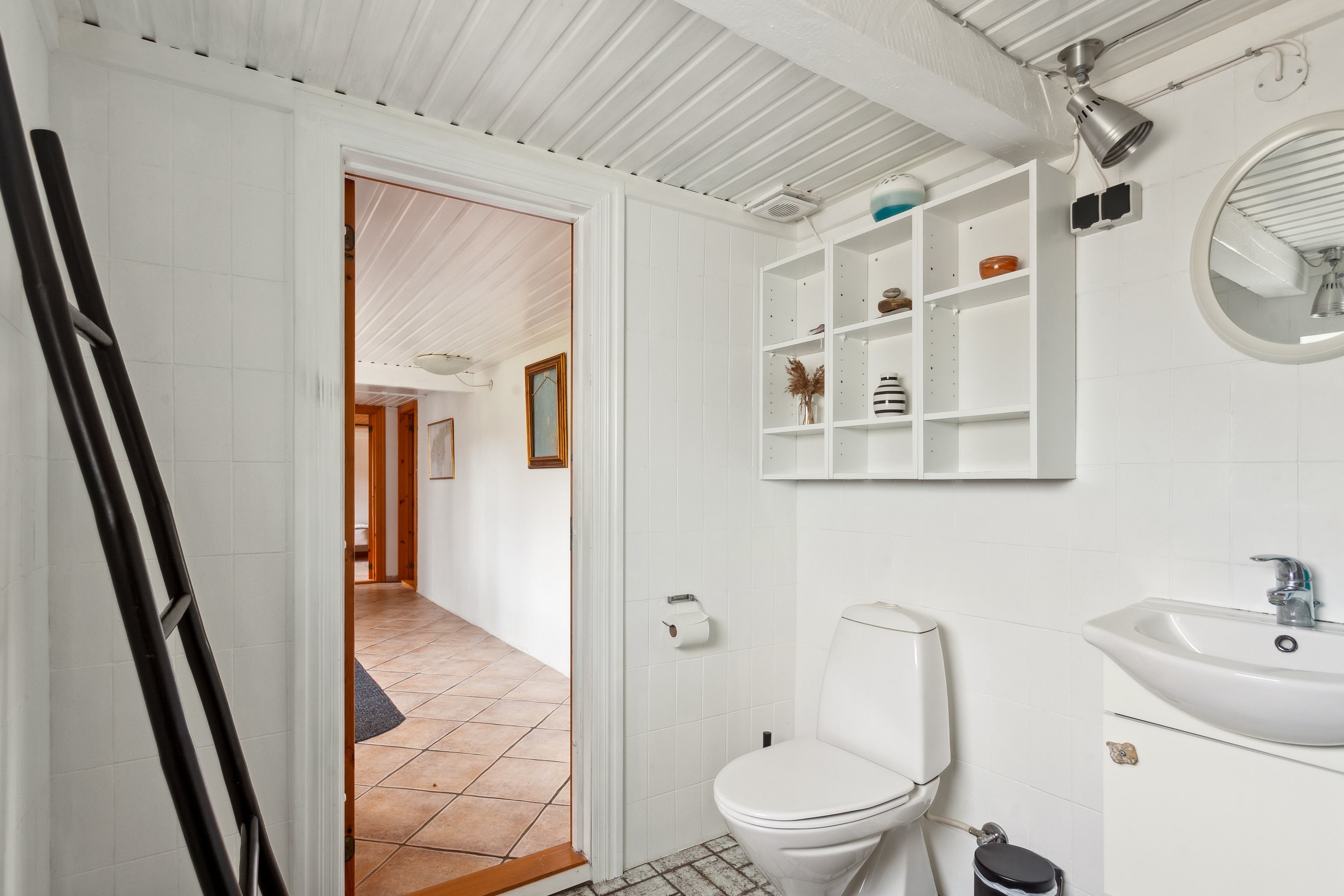 Fremhævet badeværelse billede i fuldskærmstilstand. Billede af Knæet 14, Vesterø Havn, 9940 Læsø