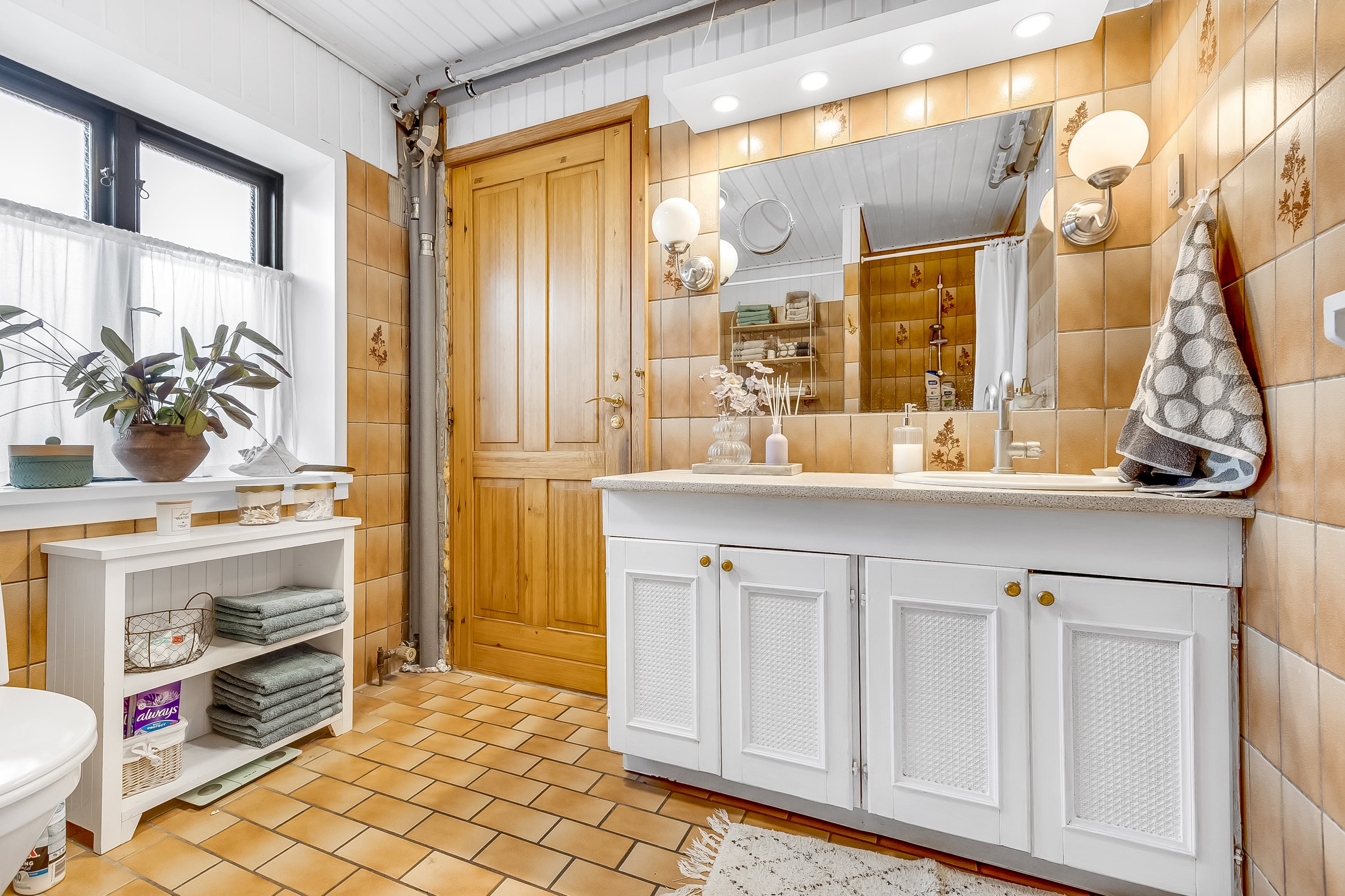 Fremhævet badeværelse billede i fuldskærmstilstand. Billede af Ubberup Bygade 4, 4400 Kalundborg