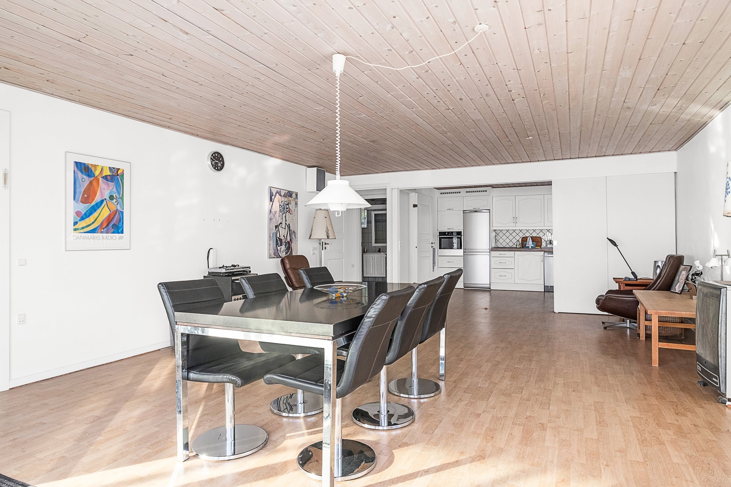 Fremhævet stue billede i fuldskærmstilstand. Billede af Havbakkevej 71, 8250 Egå