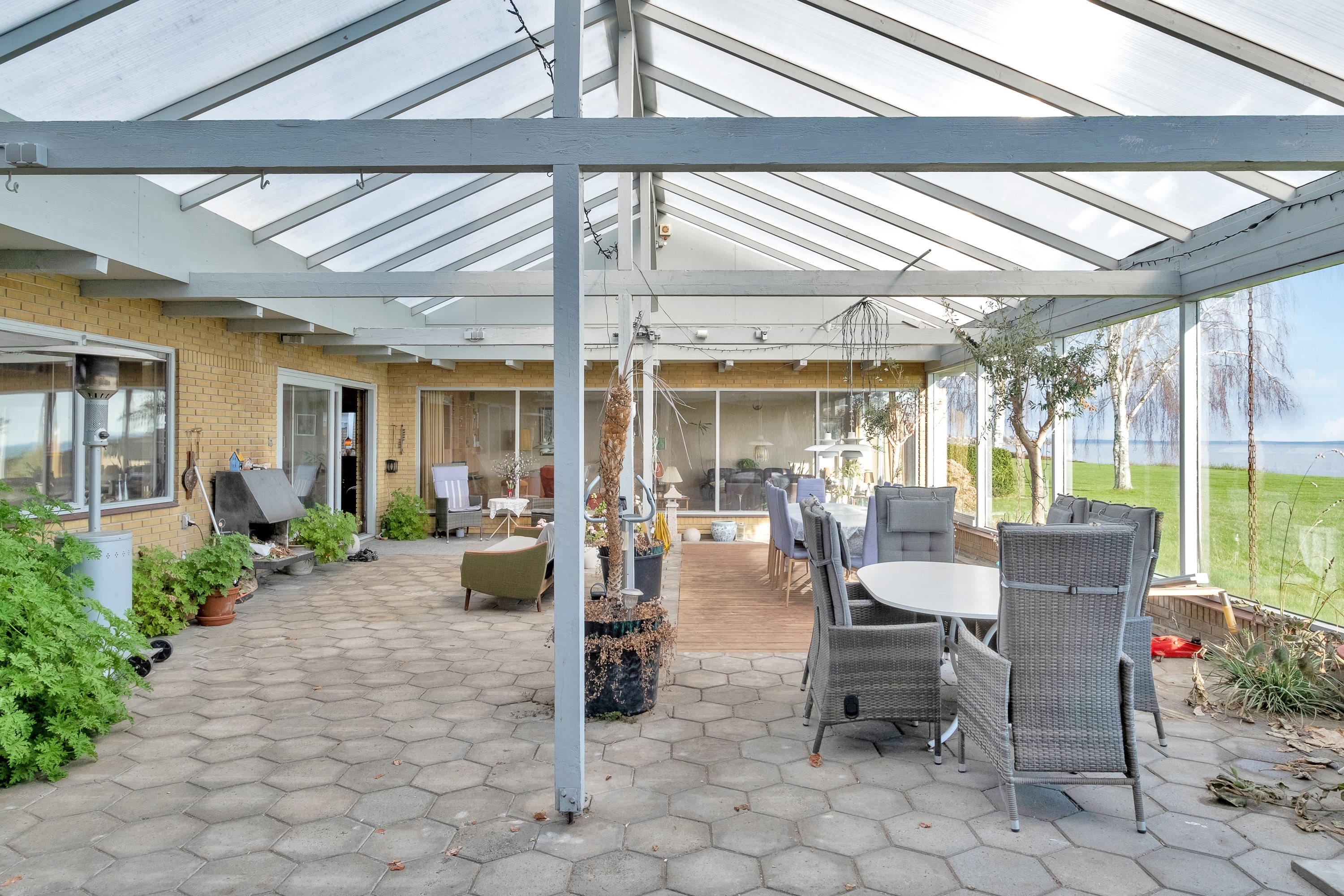 Fremhævet udestue billede i fuldskærmstilstand. Billede af Skæring Strandvej 34, 8250 Egå