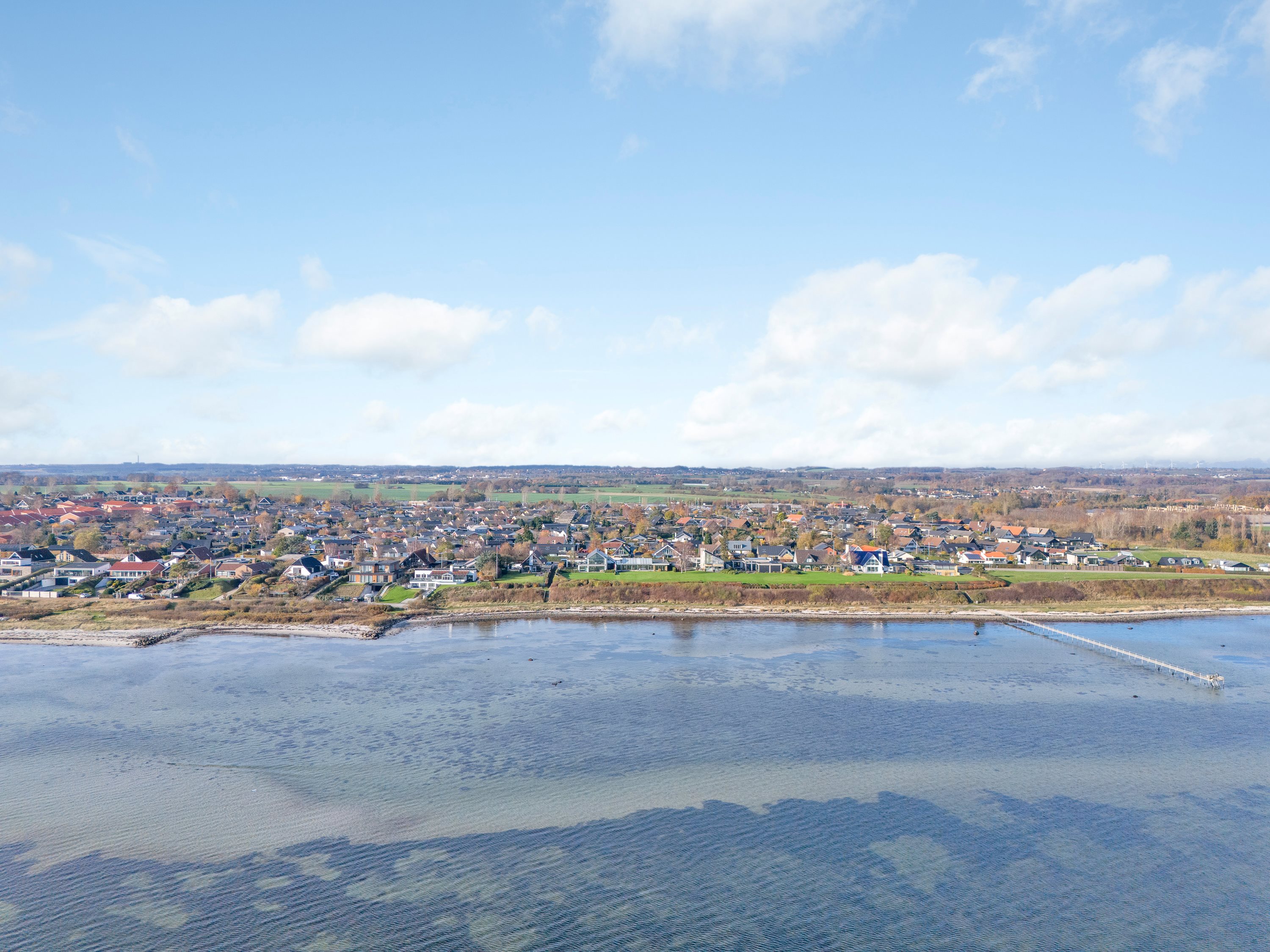 Fremhævet luftfoto billede i fuldskærmstilstand. Billede af Skæring Strandvej 34, 8250 Egå