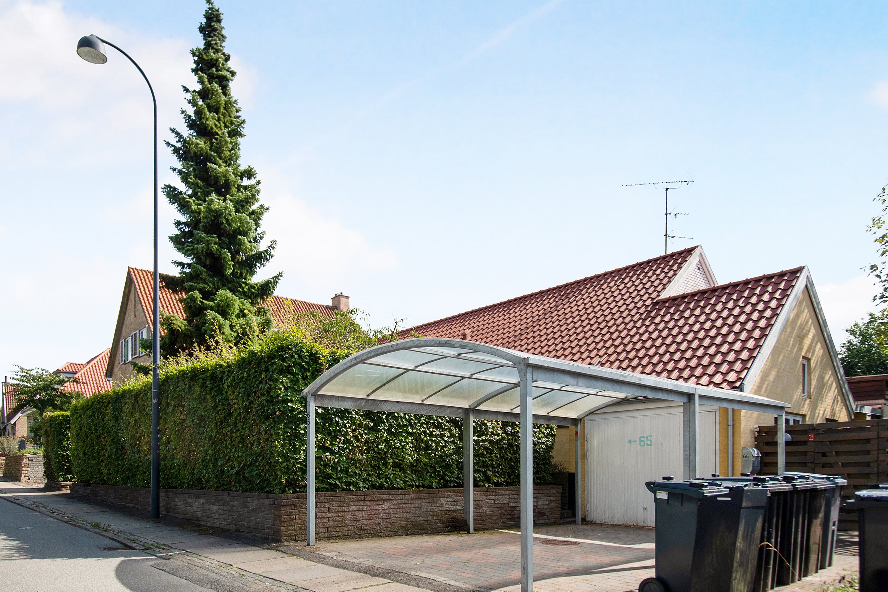 Fremhævet ejendommen billede i fuldskærmstilstand. Billede af Smakkegårdsvej 65, 2820 Gentofte