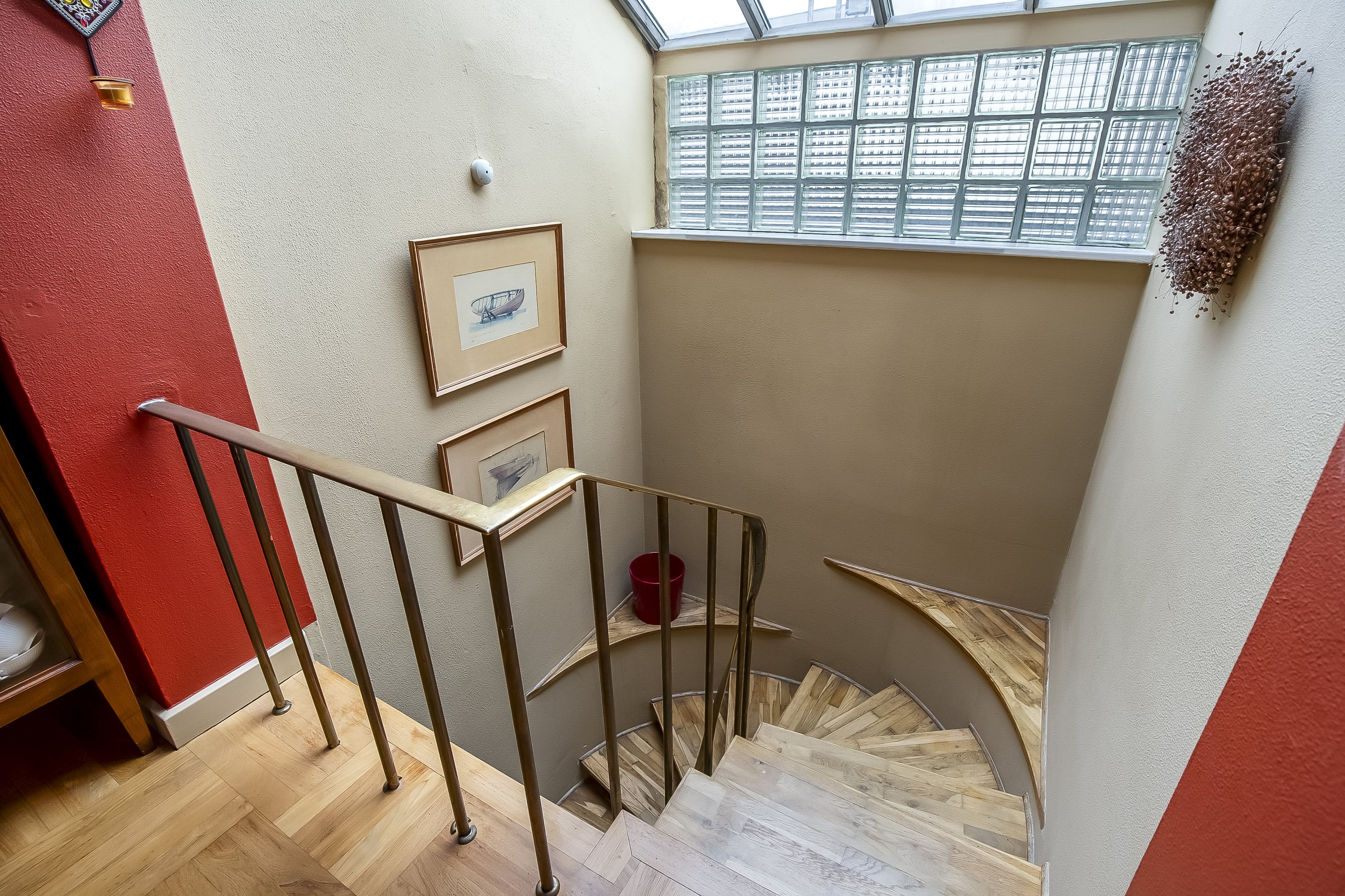 Fremhævet trappe billede i fuldskærmstilstand. Billede af Gl. Strandvej 10, Kolding, 6000 Kolding