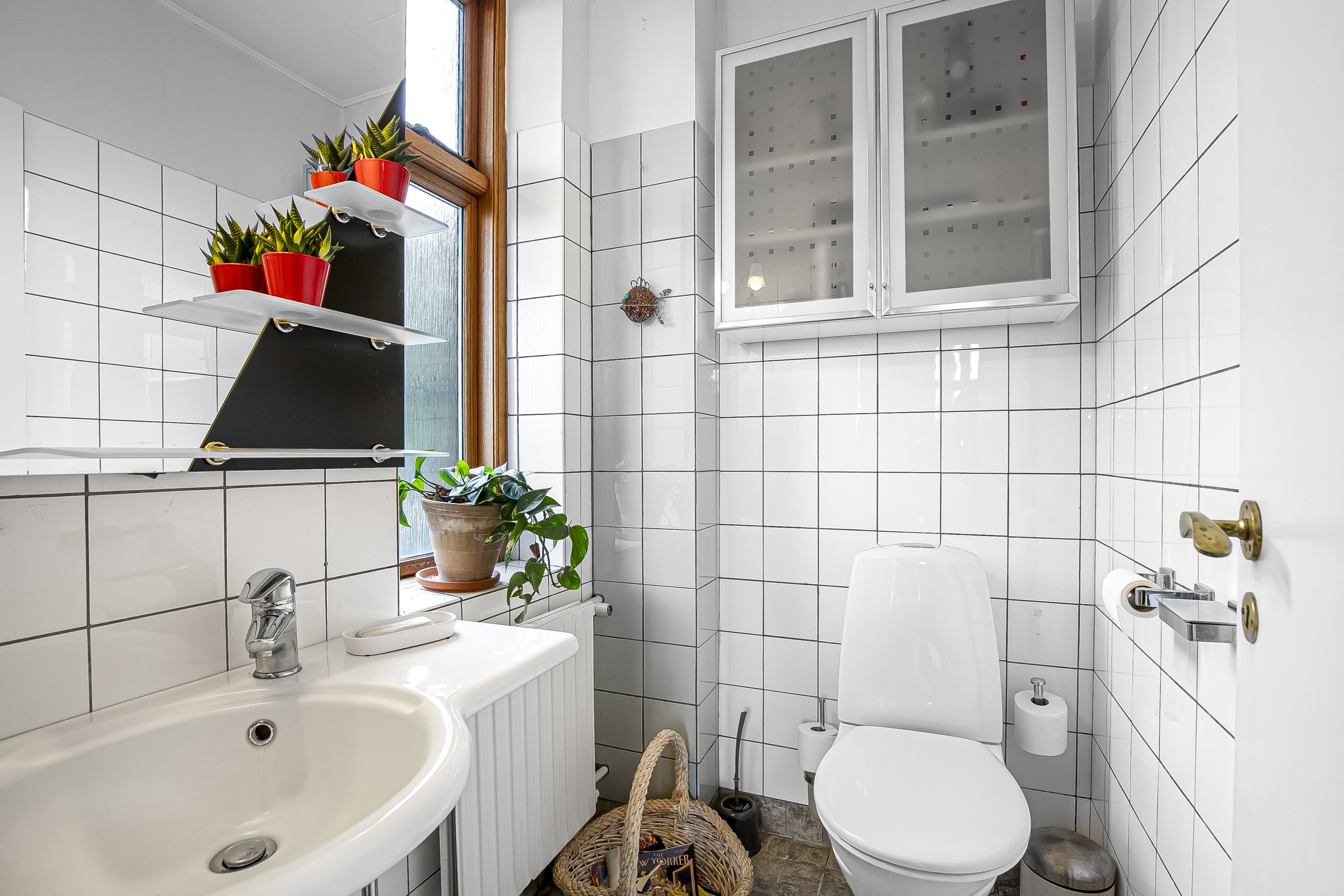 Fremhævet gæstetoilet billede i fuldskærmstilstand. Billede af Gl. Strandvej 10, Kolding, 6000 Kolding