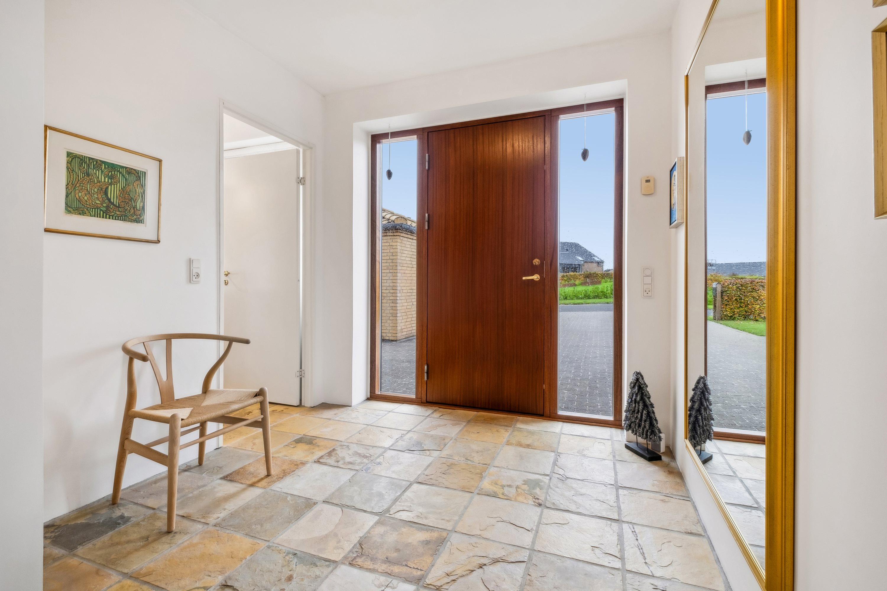 Fremhævet entre billede i fuldskærmstilstand. Billede af Fjordblik 13, Klakring, 7130 Juelsminde