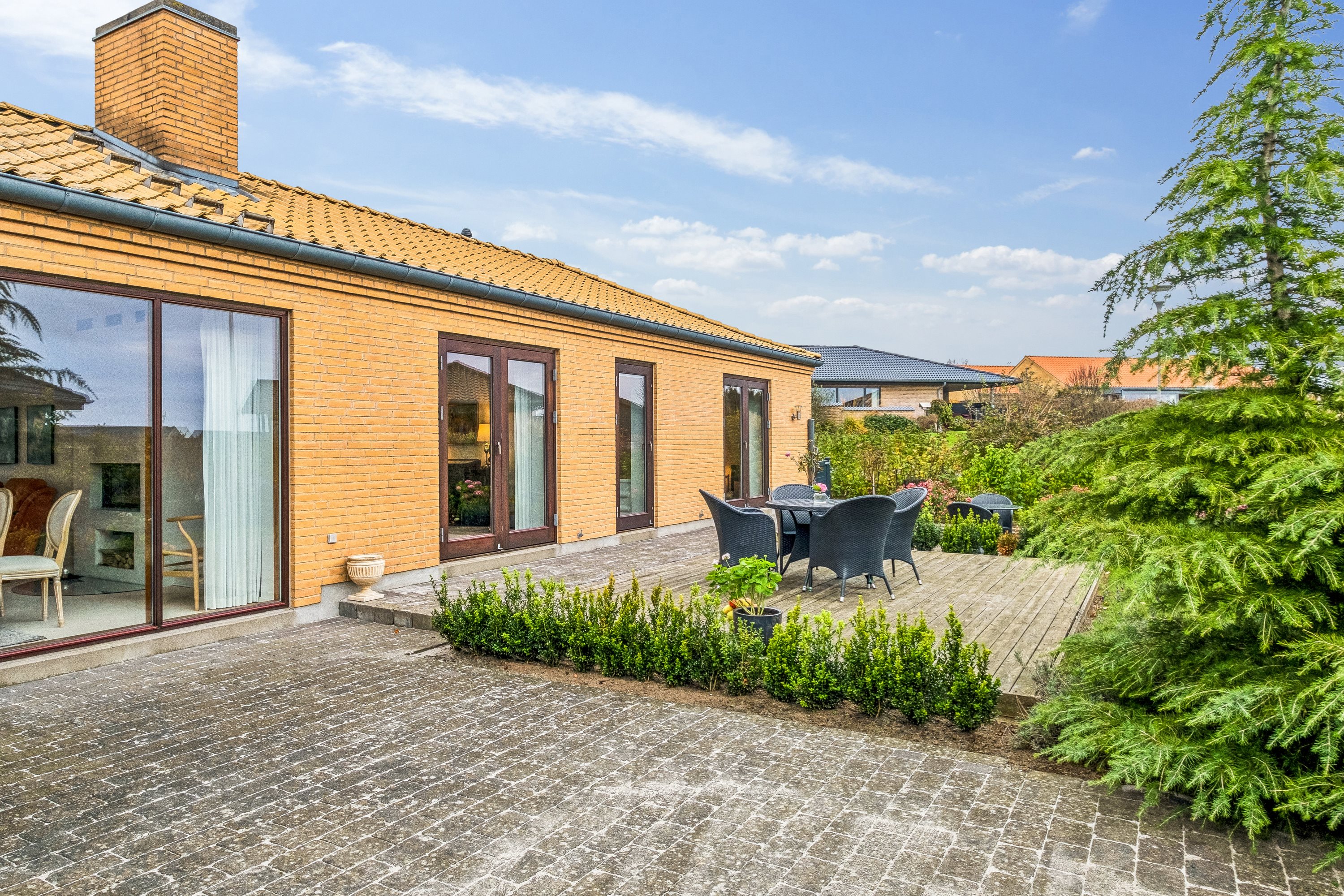 Fremhævet terrasse billede i fuldskærmstilstand. Billede af Fjordblik 13, Klakring, 7130 Juelsminde