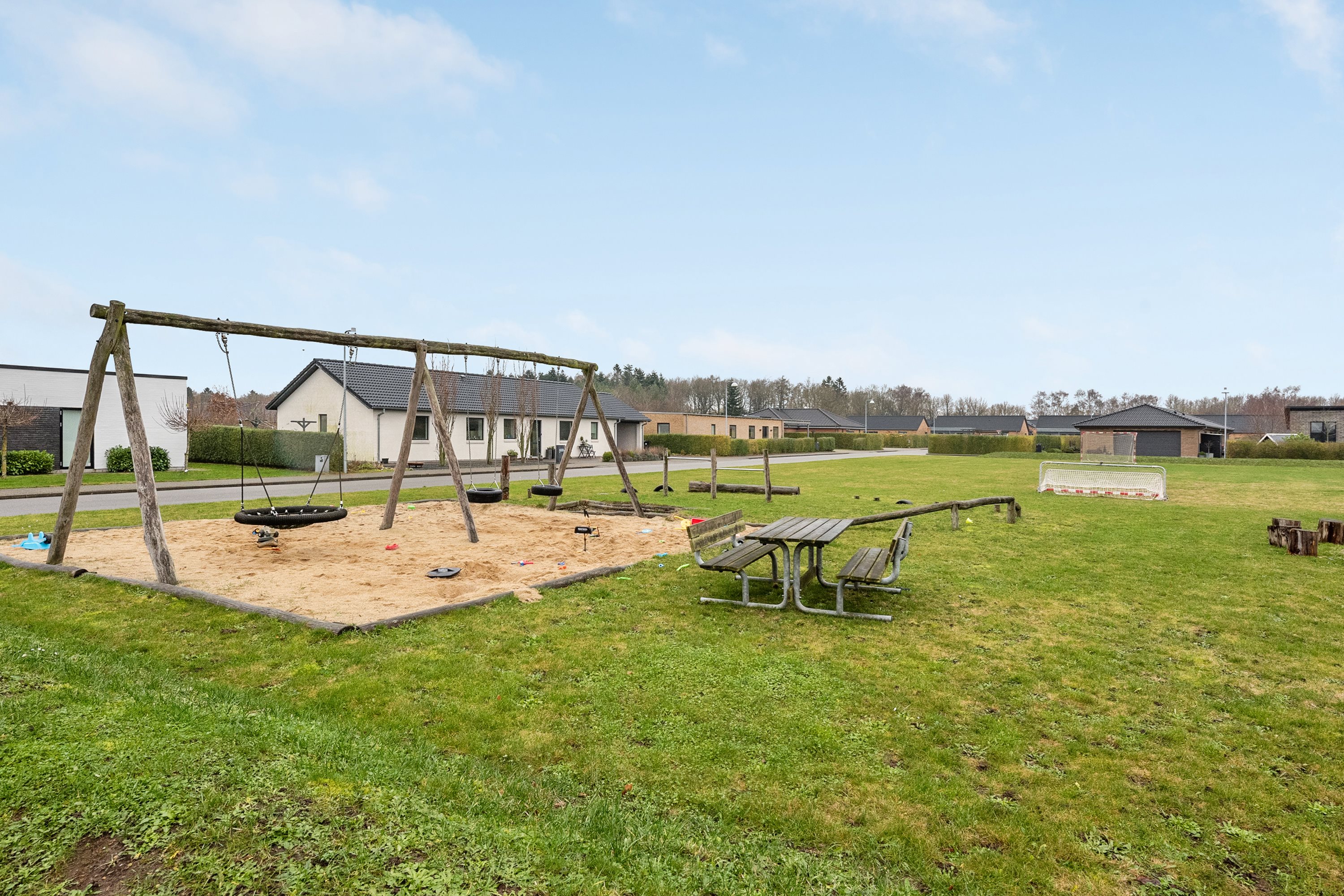 Fremhævet andet billede i fuldskærmstilstand. Billede af Skjoldet 4, Mejrup, 7500 Holstebro