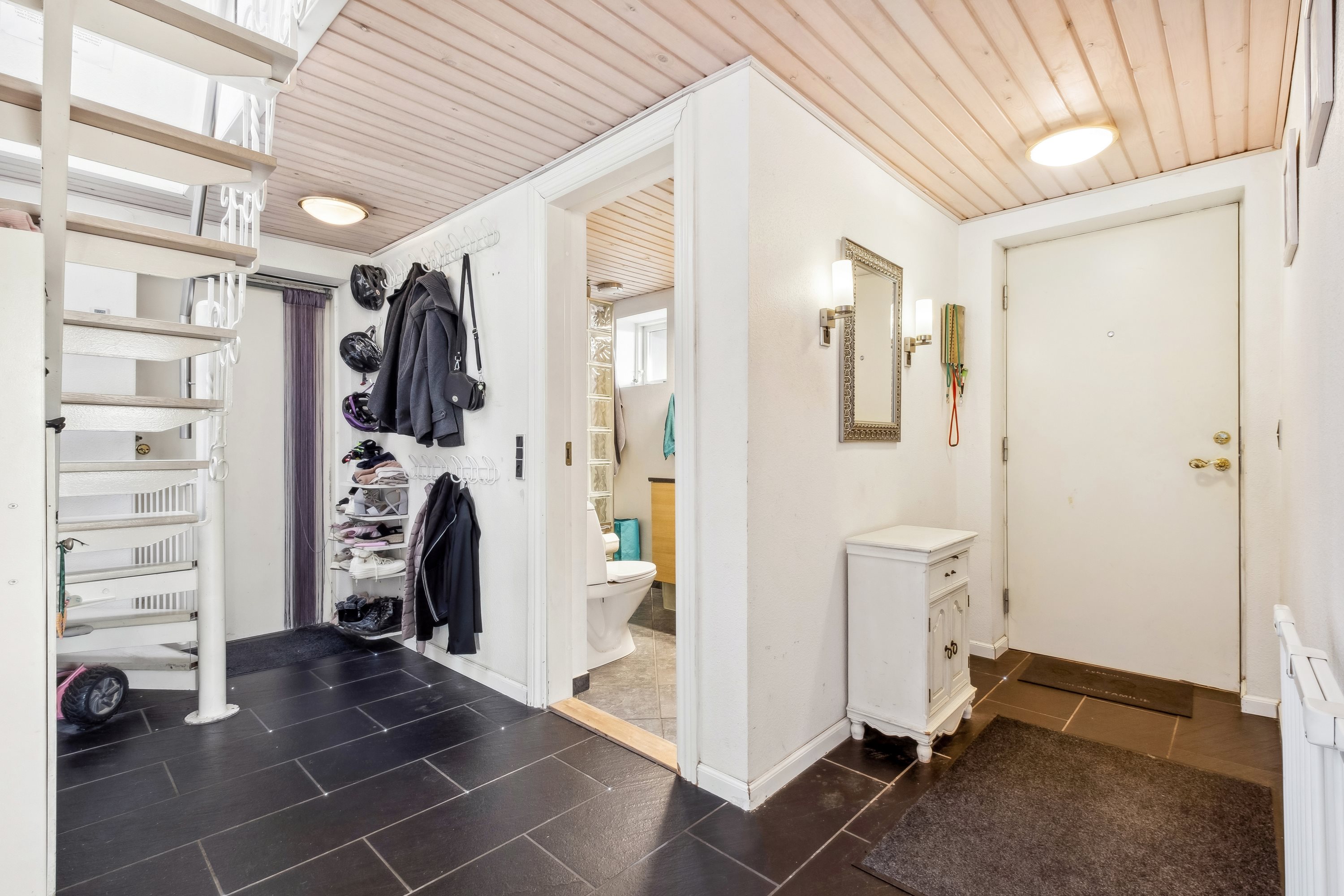 Fremhævet entré billede i fuldskærmstilstand. Billede af Bjerrevej 317, Bjerre, 8783 Hornsyld