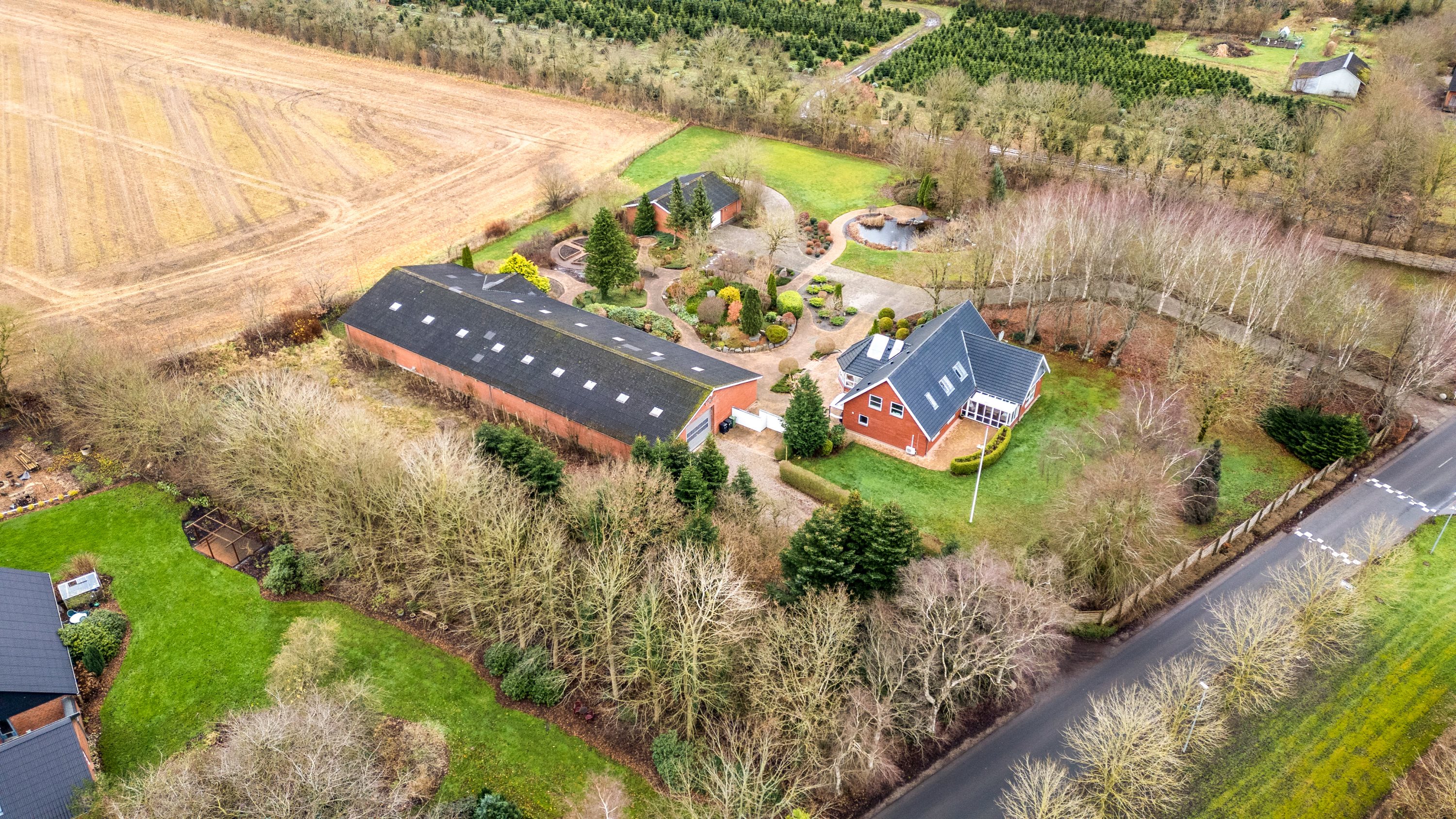 Fremhævet luftfoto billede i fuldskærmstilstand. Billede af Smedegårdvej 11, Tvis, 7500 Holstebro