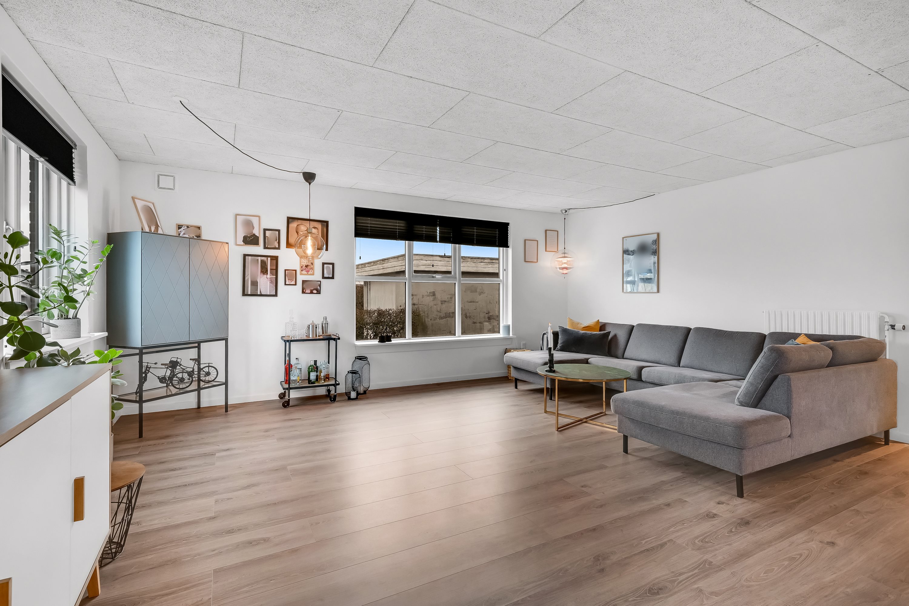 Fremhævet stue billede i fuldskærmstilstand. Billede af Mejdalvej 53, 7500 Holstebro