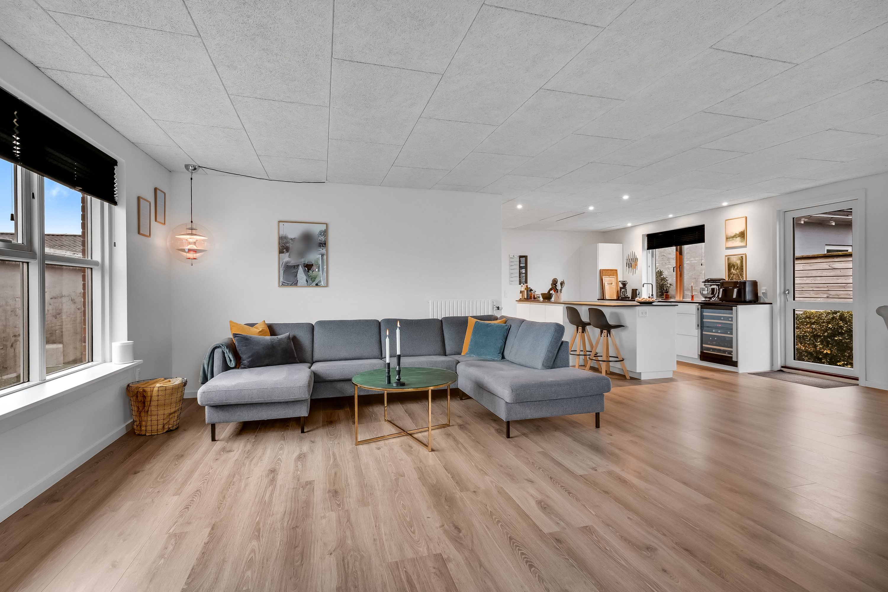 Fremhævet stue billede i fuldskærmstilstand. Billede af Mejdalvej 53, 7500 Holstebro