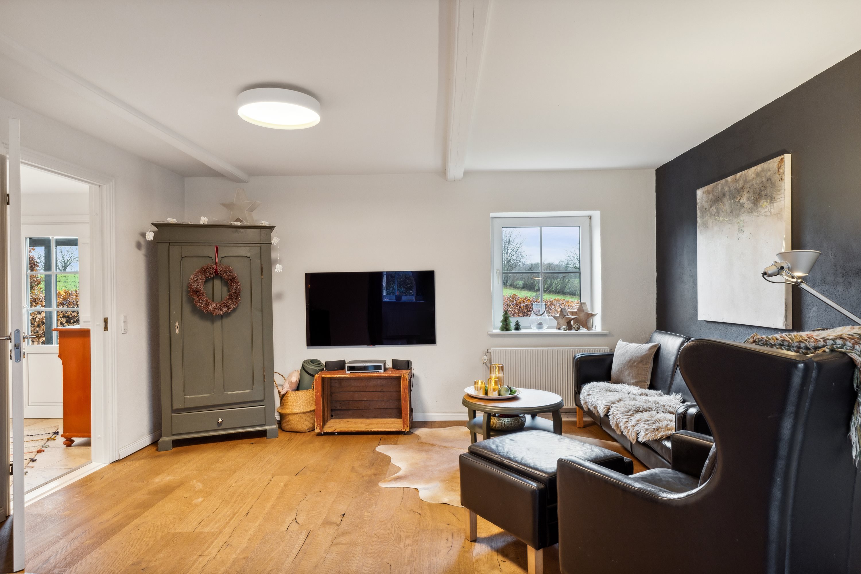 Fremhævet stue billede i fuldskærmstilstand. Billede af Fjordvejen 129, Bækken, 6300 Gråsten