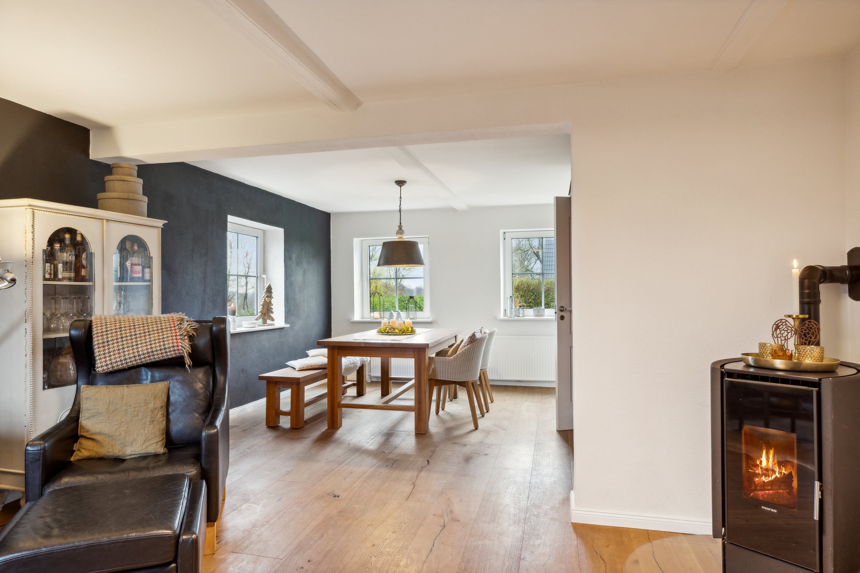 Fremhævet stue billede i fuldskærmstilstand. Billede af Fjordvejen 129, Bækken, 6300 Gråsten