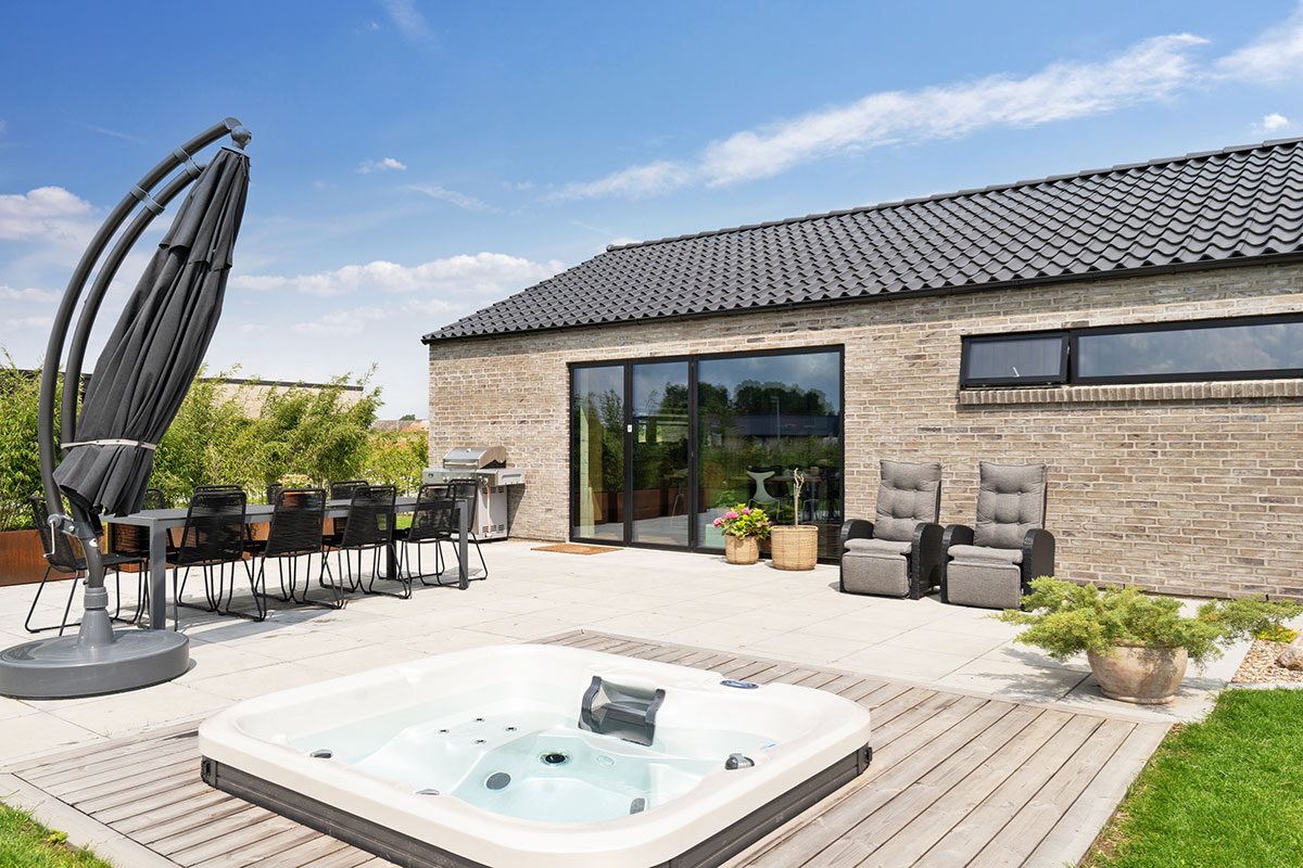 Fremhævet facade billede i fuldskærmstilstand. Billede af Biegårds Alle 32, 8700 Horsens