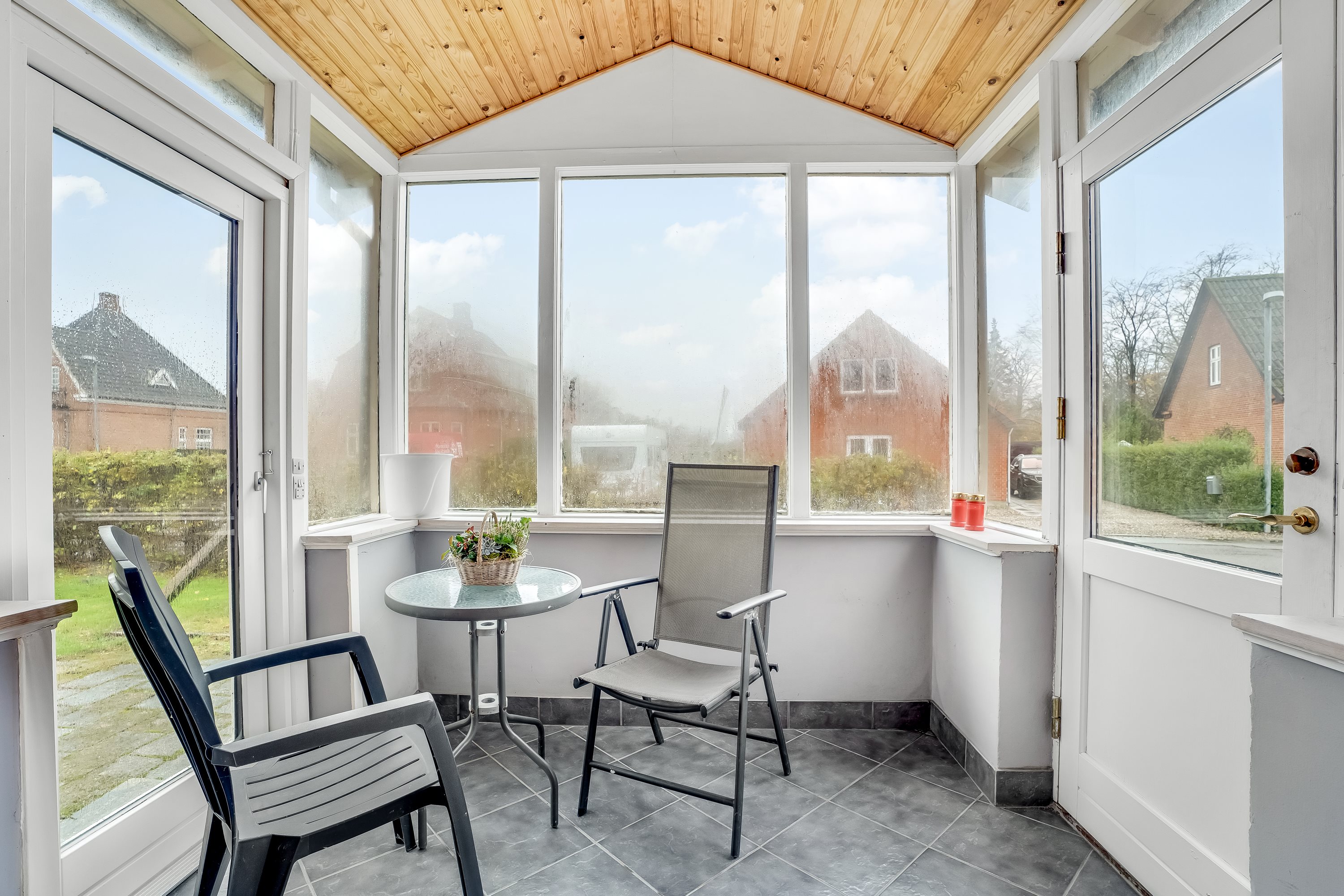 Fremhævet udestue billede i fuldskærmstilstand. Billede af Højevej 2, 4913 Horslunde