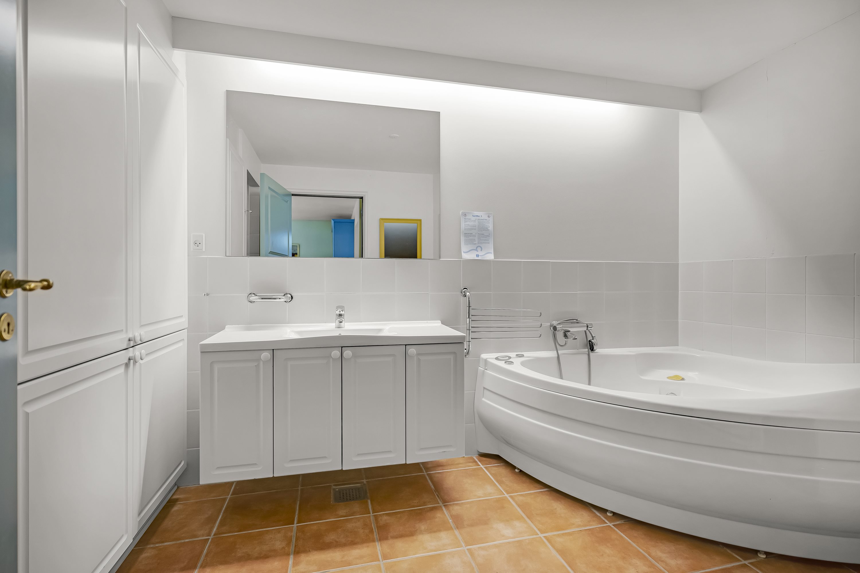 Fremhævet badeværelse billede i fuldskærmstilstand. Billede af Badevej 20B, 4., Søndervig, 6950 Ringkøbing