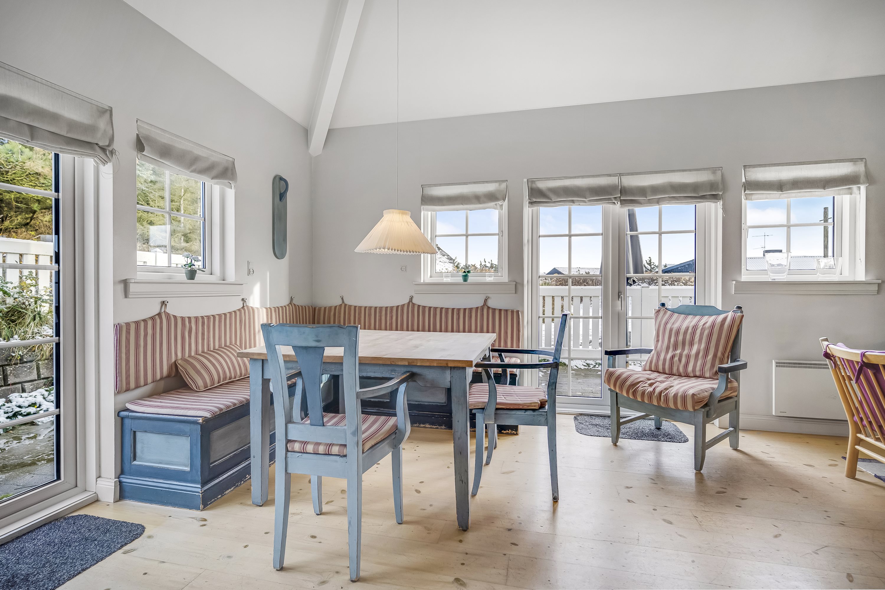 Fremhævet stue billede i fuldskærmstilstand. Billede af Badevej 20B, 4., Søndervig, 6950 Ringkøbing