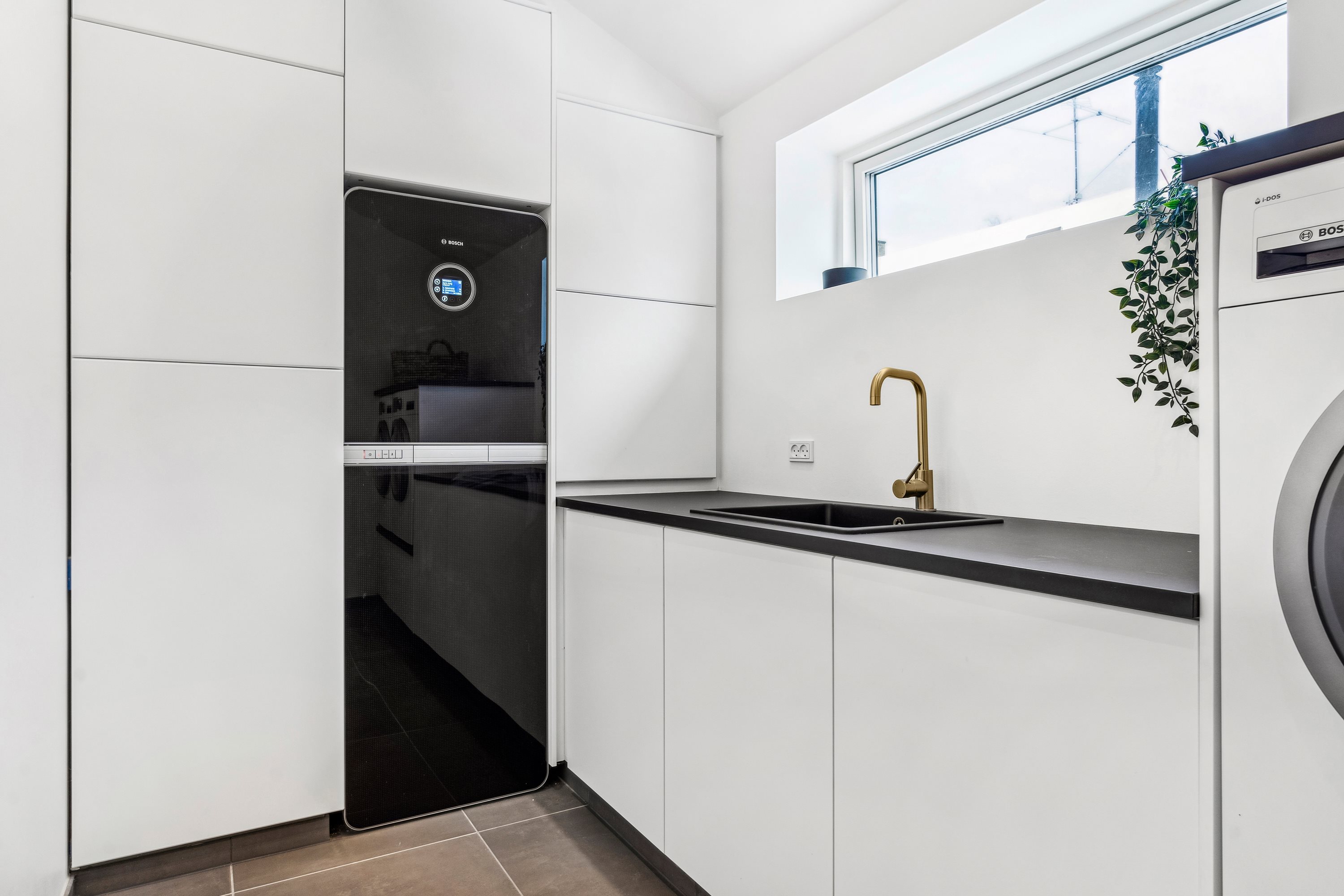 Fremhævet bryggers billede i fuldskærmstilstand. Billede af Åvænget 9, Niverød, 2990 Nivå