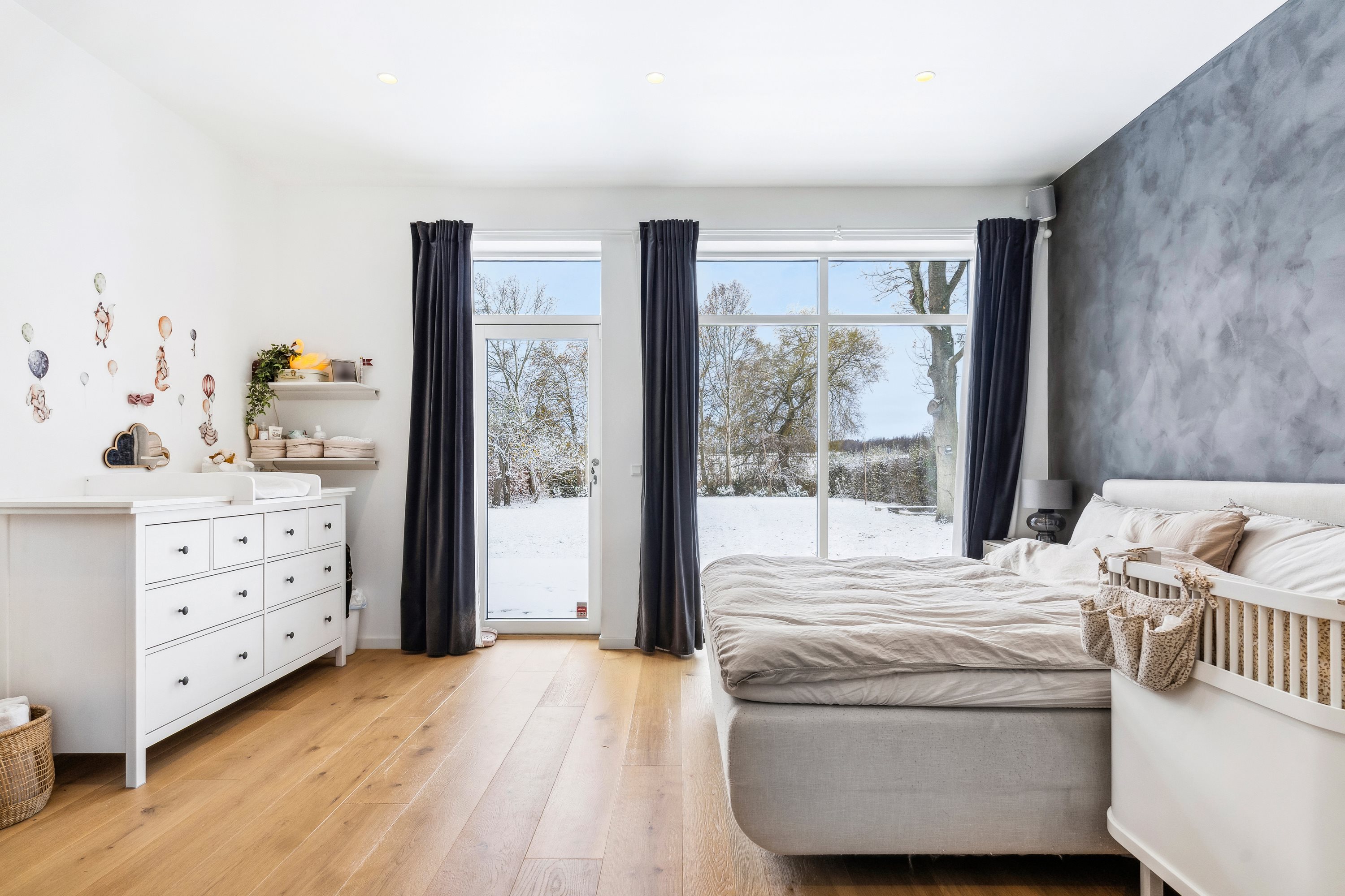 Fremhævet værelse billede i fuldskærmstilstand. Billede af Åvænget 9, Niverød, 2990 Nivå