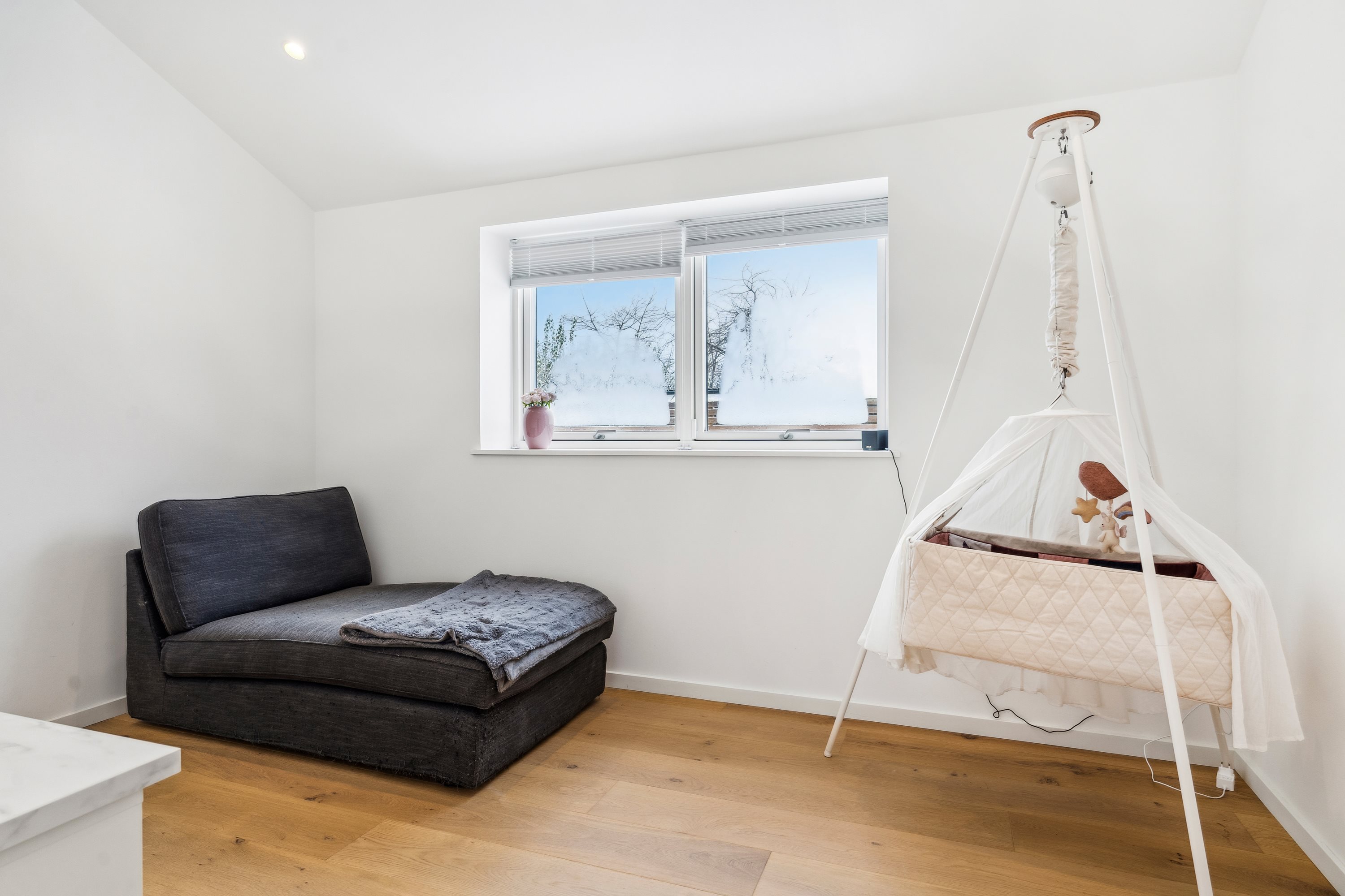 Fremhævet værelse billede i fuldskærmstilstand. Billede af Åvænget 9, Niverød, 2990 Nivå