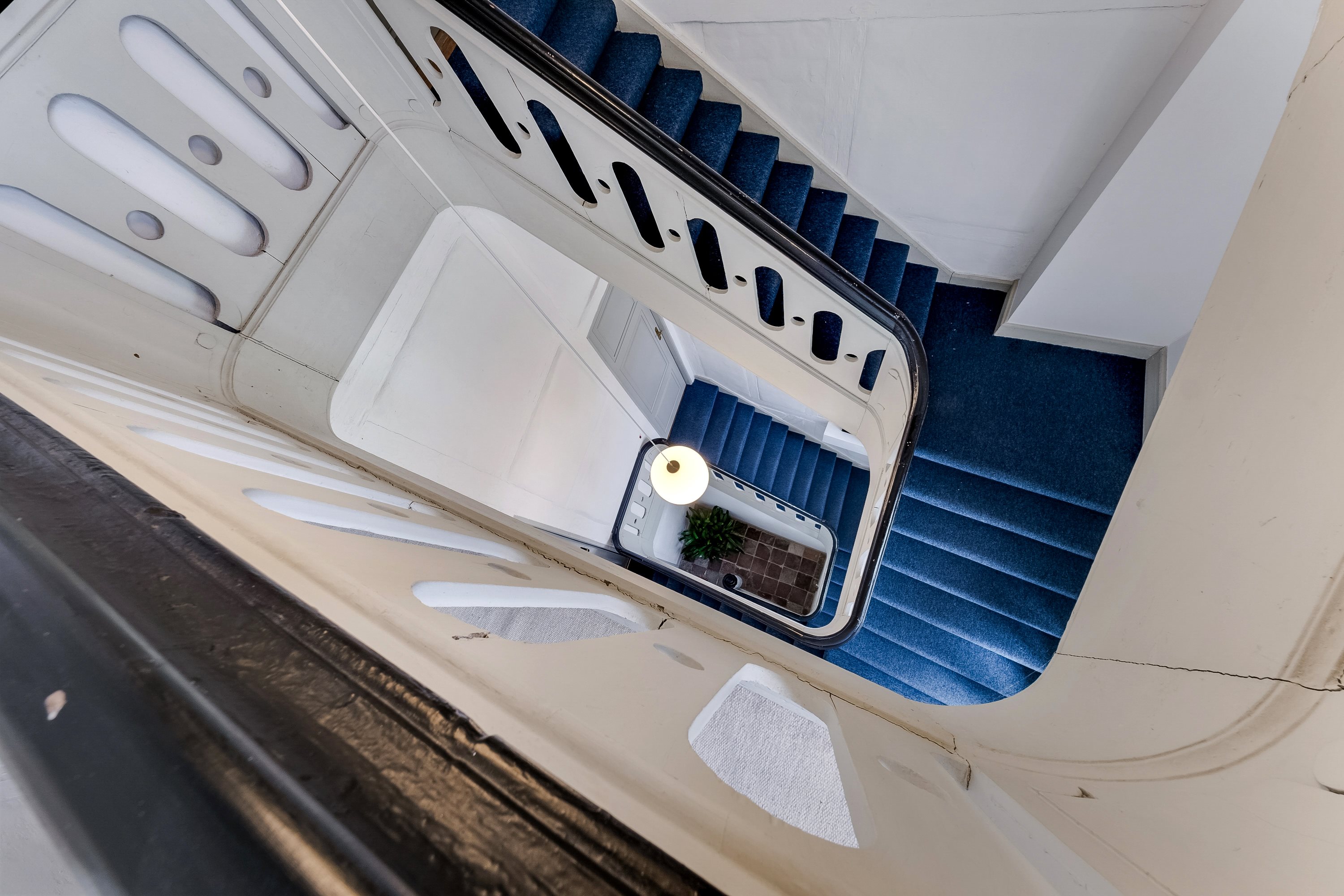 Fremhævet trappe billede i fuldskærmstilstand. Billede af Rishøjvej 2, 2. th. nord., V Hæsinge, 5672 Broby