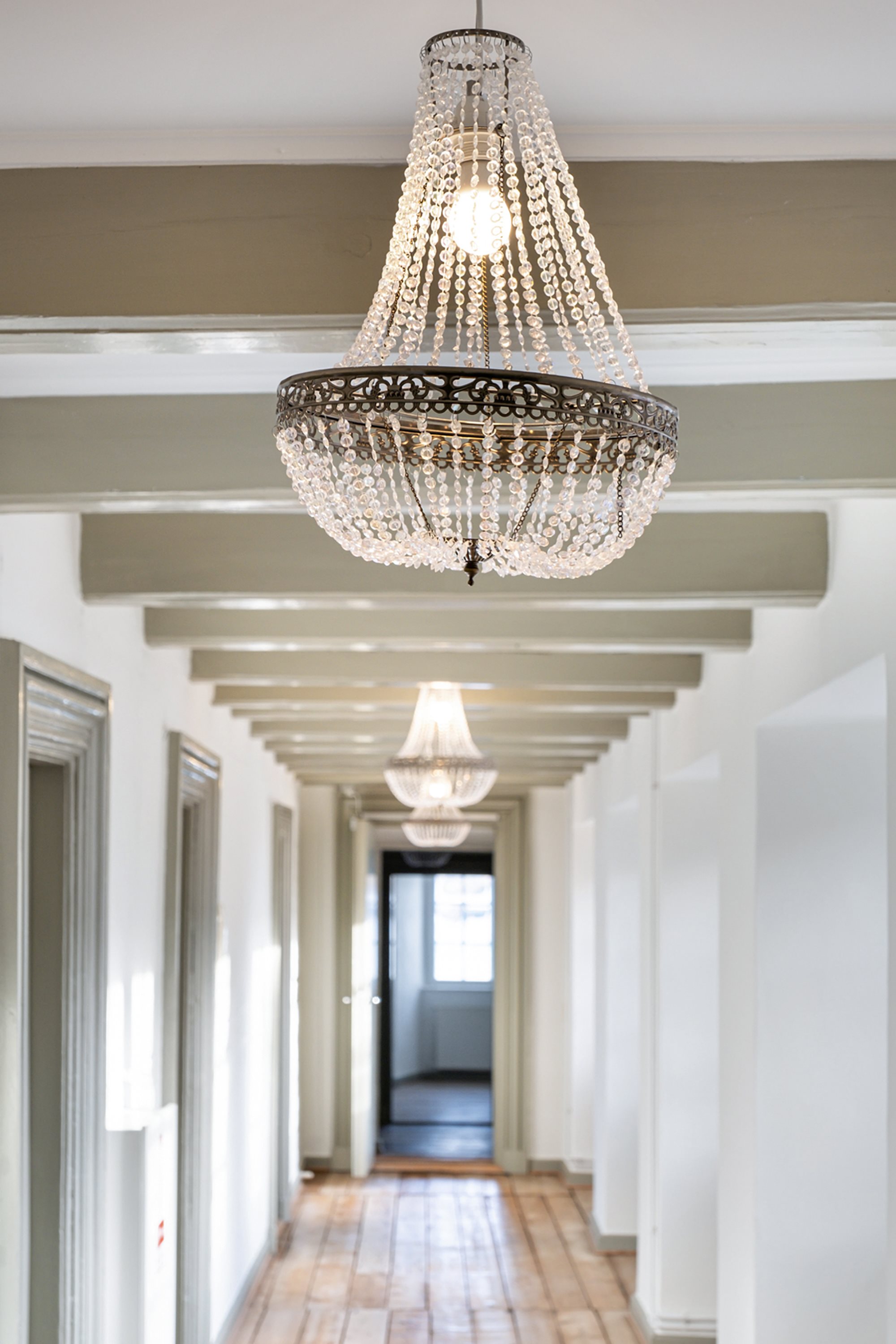 Fremhævet fordelingsgang billede i fuldskærmstilstand. Billede af Rishøjvej 2, 2. th. nord., V Hæsinge, 5672 Broby