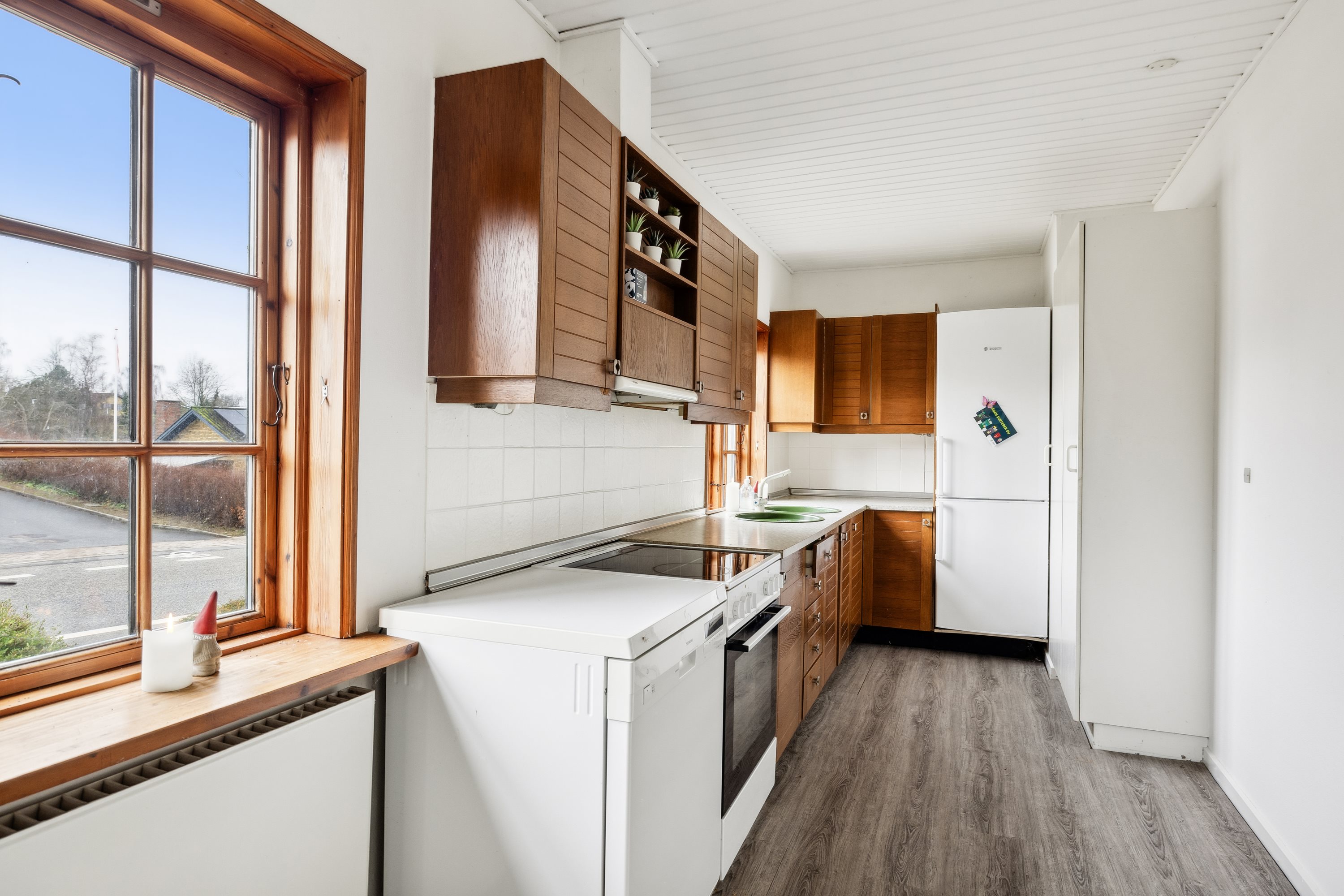 Miniaturebillede 1: køkken. Billede af Lilleskovvej 24, Tommerup St, 5690 Tommerup