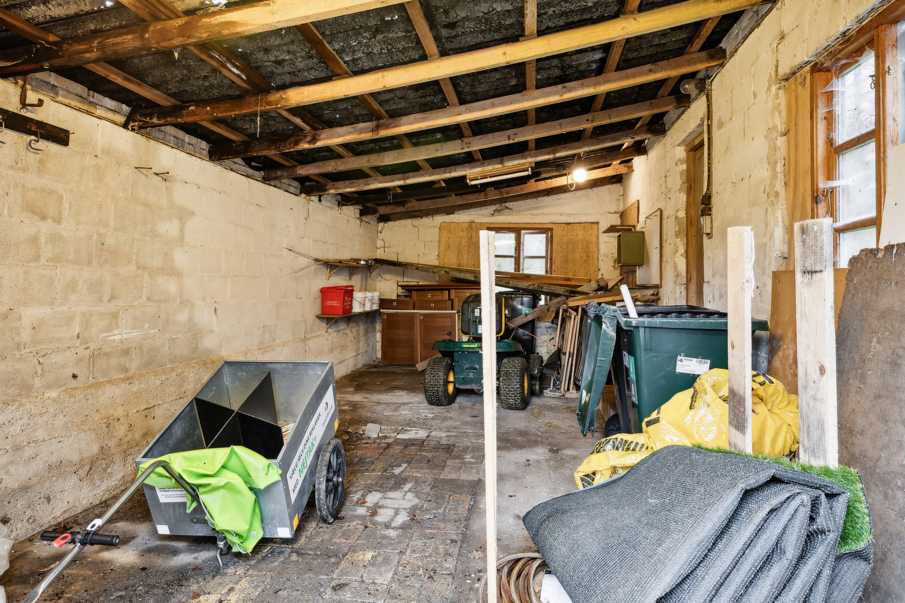 Fremhævet garage billede i fuldskærmstilstand. Billede af Lilleskovvej 24, Tommerup St, 5690 Tommerup