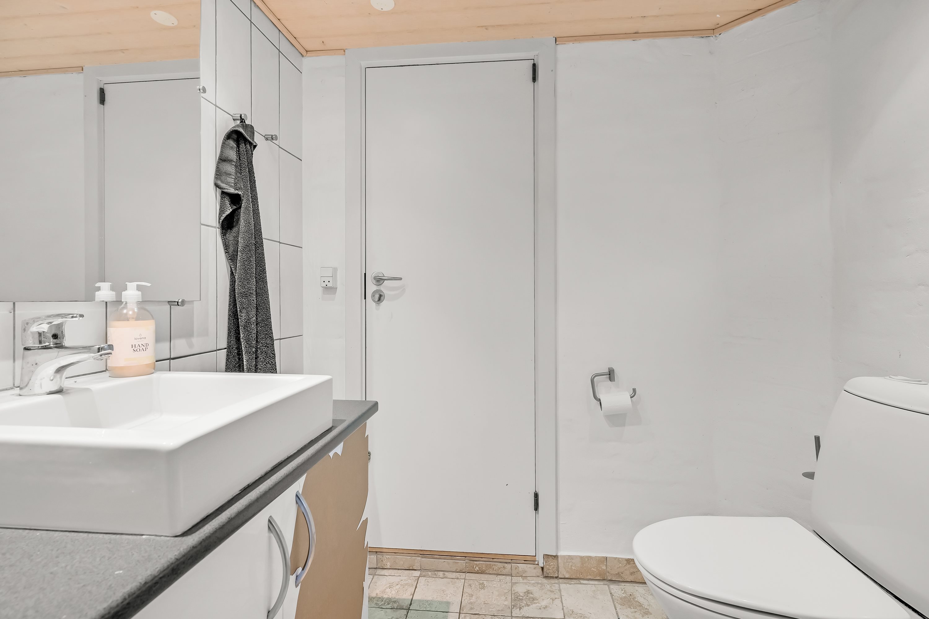 Fremhævet badeværelse billede i fuldskærmstilstand. Billede af Struervej 106, 7500 Holstebro