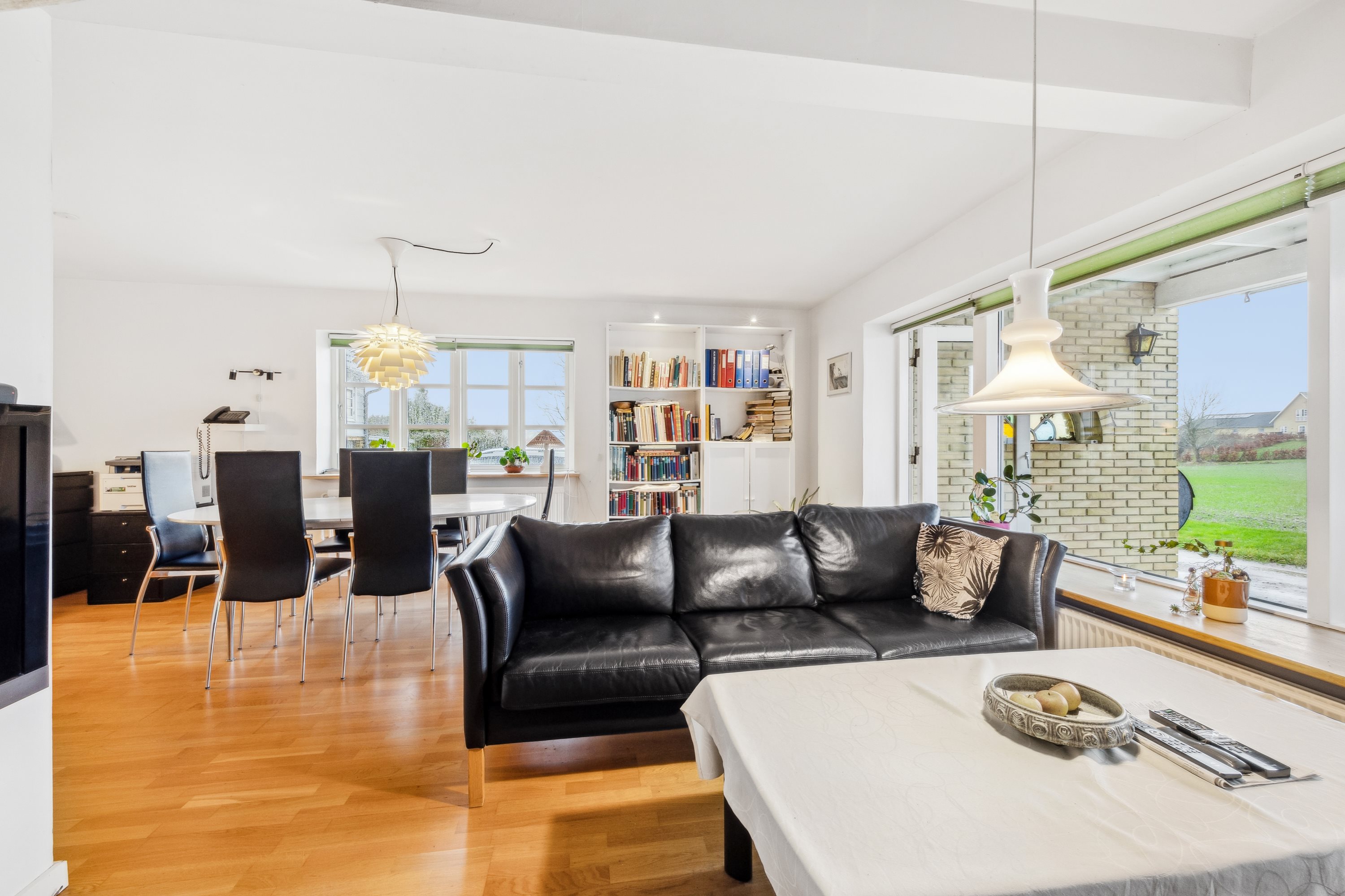 Fremhævet stue billede i fuldskærmstilstand. Billede af Topperne 7, Tjørnelunde, 4270 Høng