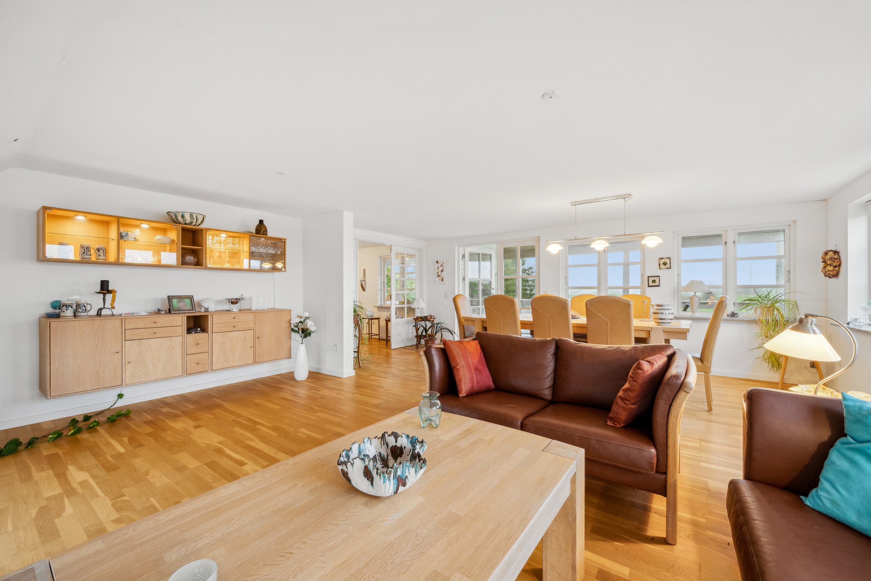 Fremhævet stue billede i fuldskærmstilstand. Billede af Topperne 7, Tjørnelunde, 4270 Høng