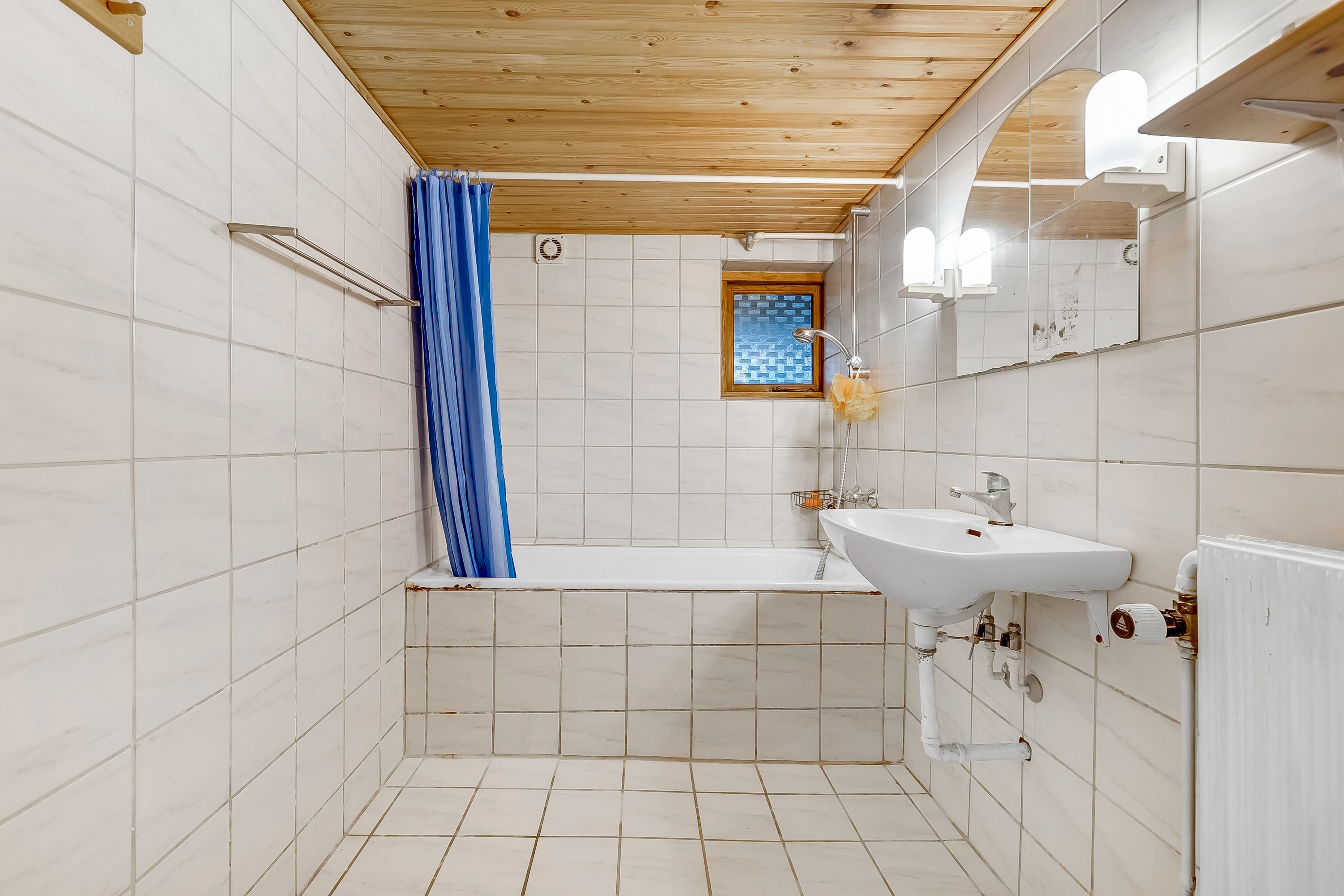 Fremhævet badeværelse billede i fuldskærmstilstand. Billede af Kæhlersvej 17, 4220 Korsør