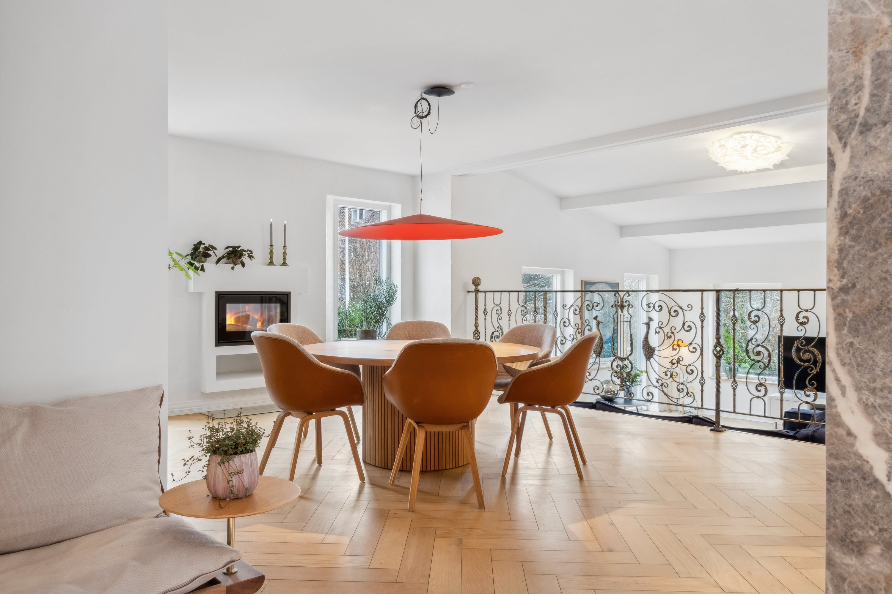 Fremhævet stue billede i fuldskærmstilstand. Billede af Carl Johans Gade 4, Østbyen, 8700 Horsens