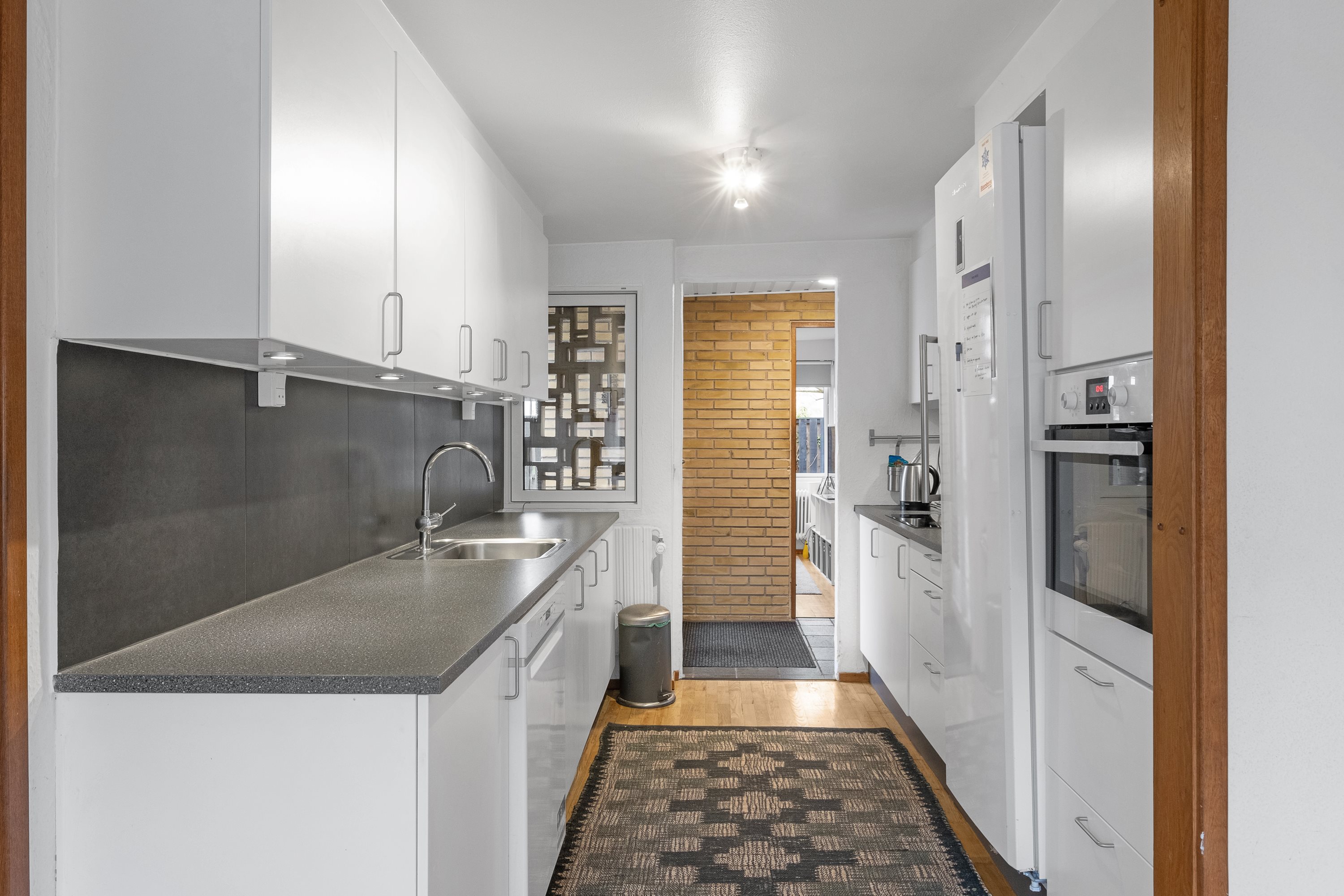 Fremhævet køkken billede i fuldskærmstilstand. Billede af Mosevangen 3, 8520 Lystrup