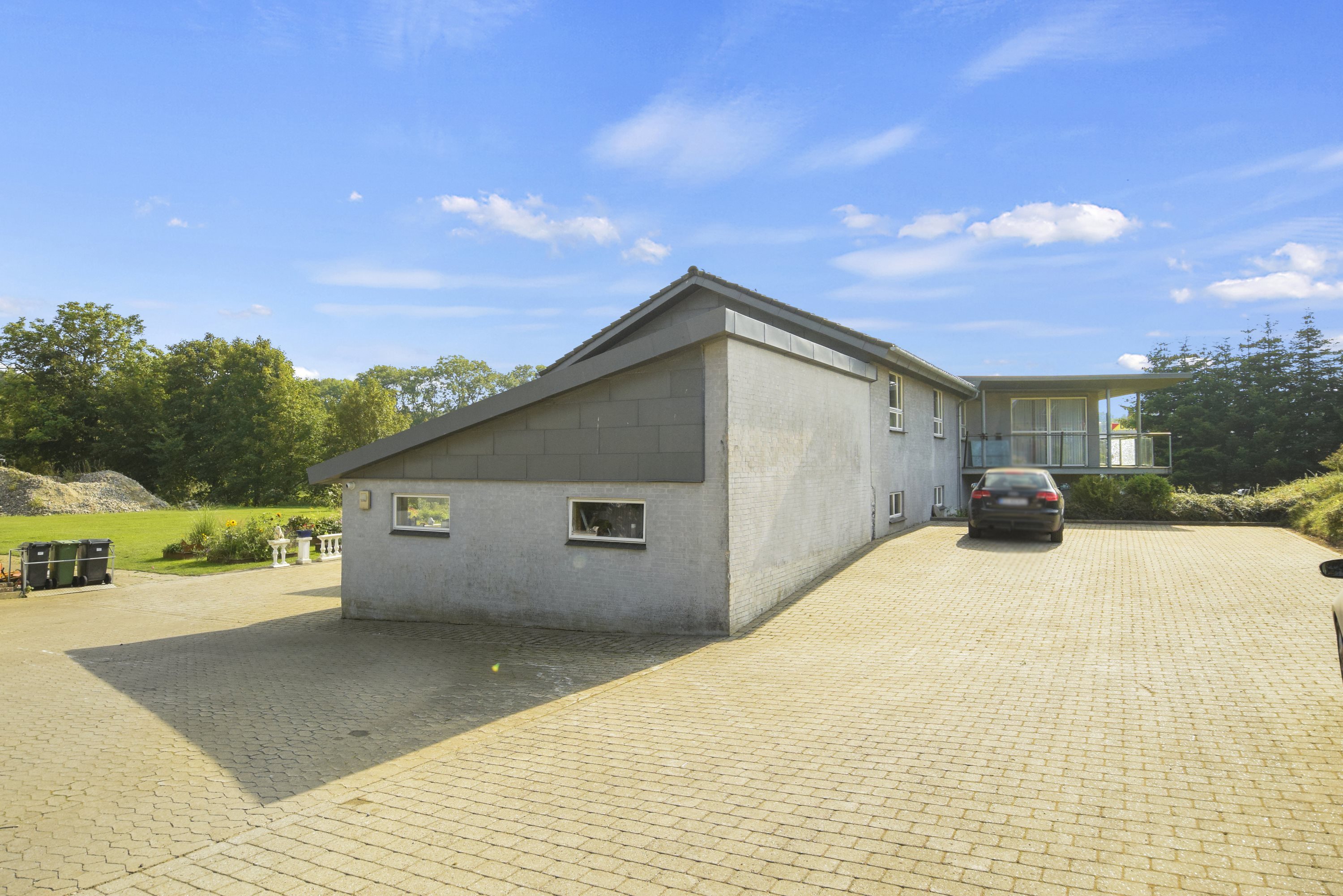 Fremhævet ejendommen billede i fuldskærmstilstand. Billede af Horsensvej 93 + 93B, Tebstrup, 8660 Skanderborg